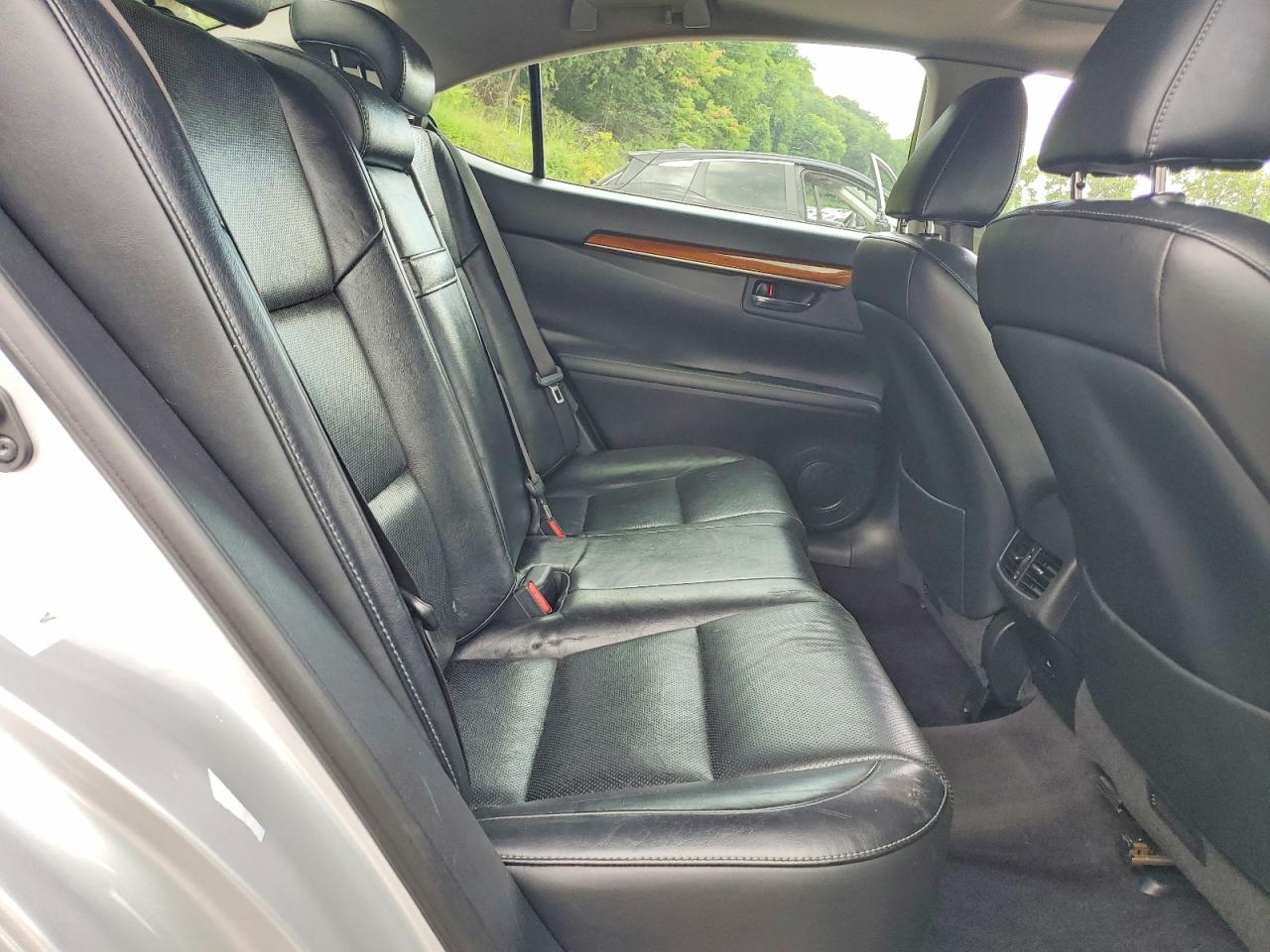 2014 Lexus Es 300h Silver vin: JTHBW1GGXE2061124
