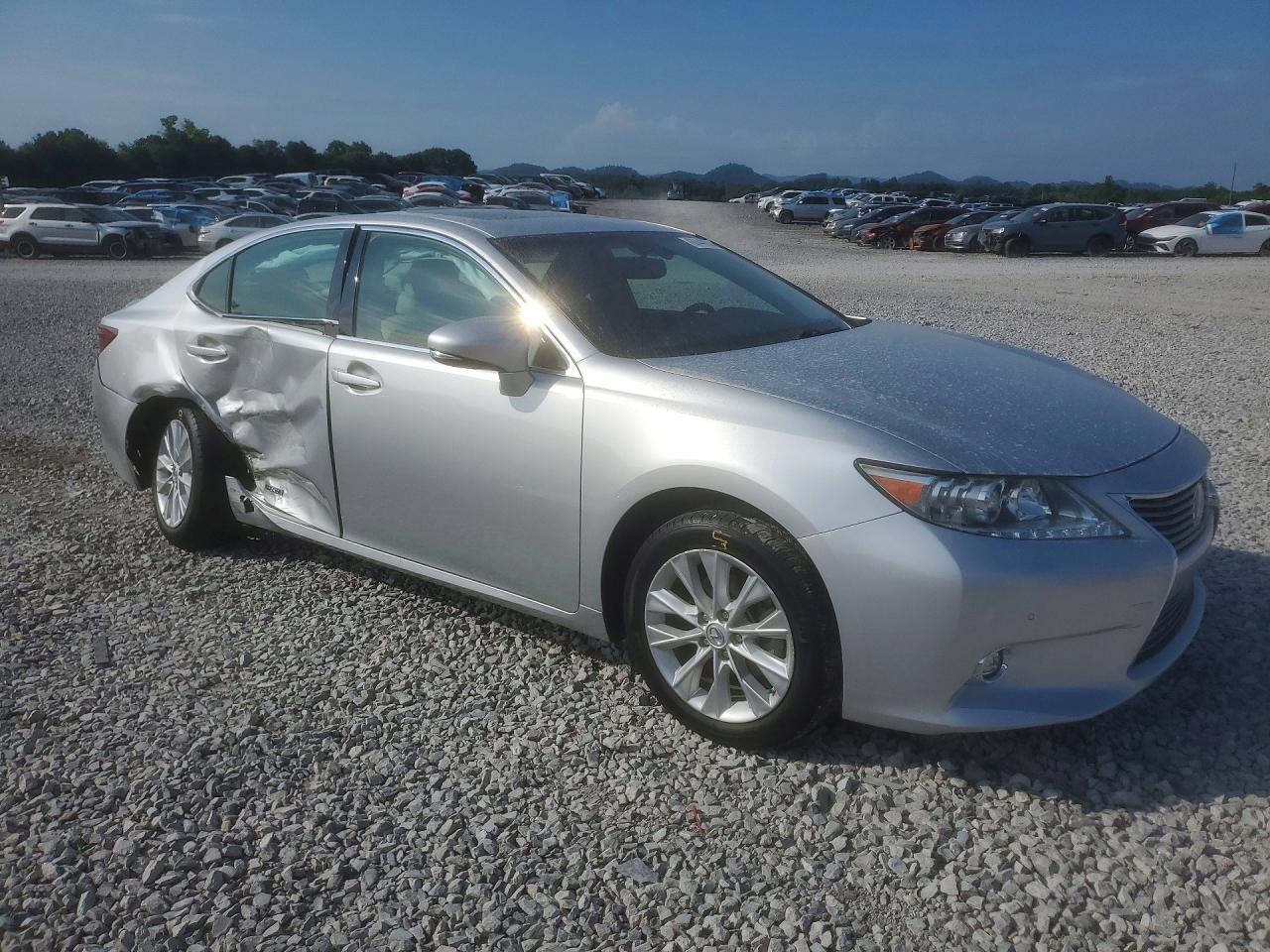 2014 Lexus Es 300h Silver vin: JTHBW1GGXE2073242