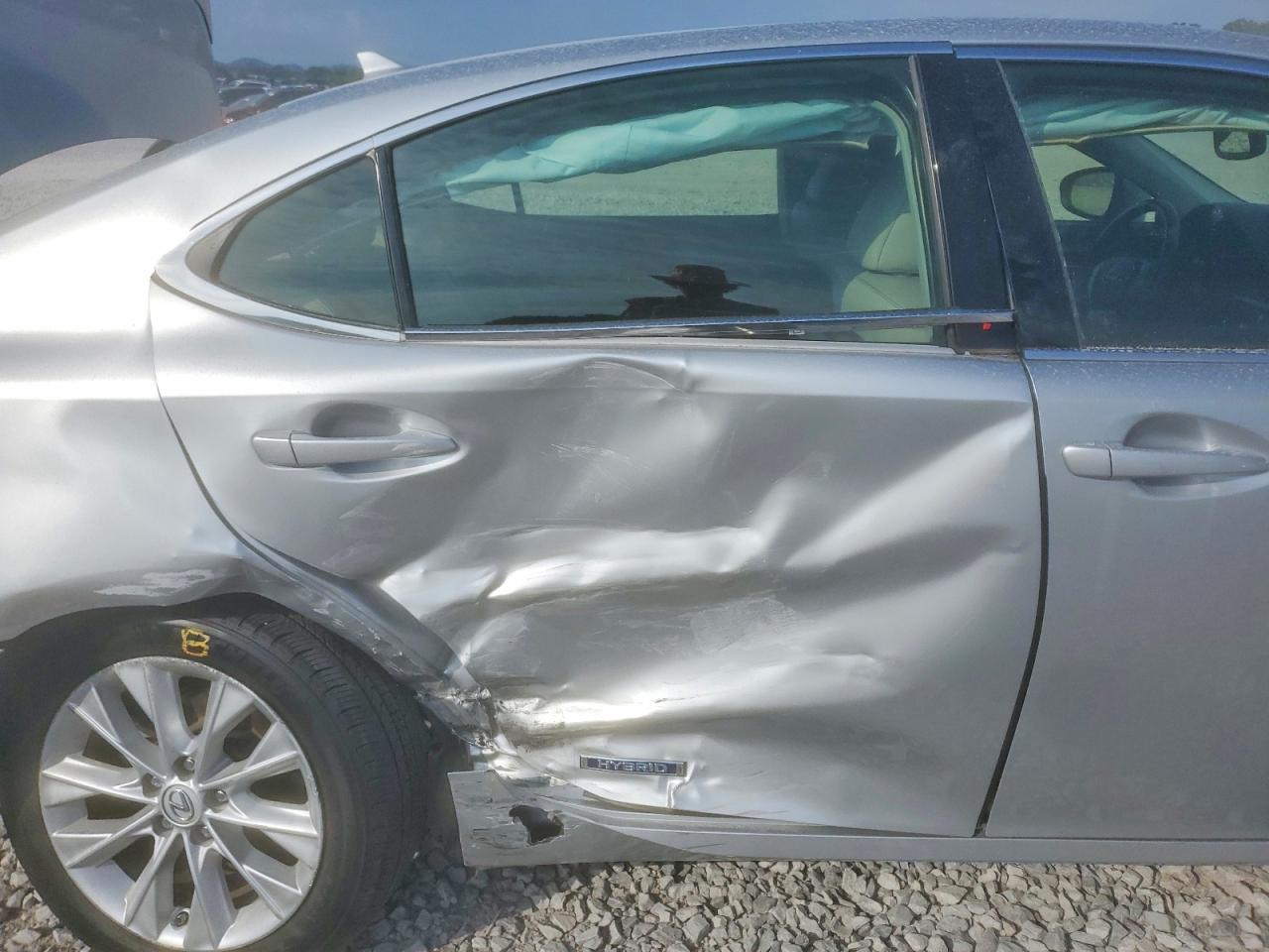 2014 Lexus Es 300h Silver vin: JTHBW1GGXE2073242