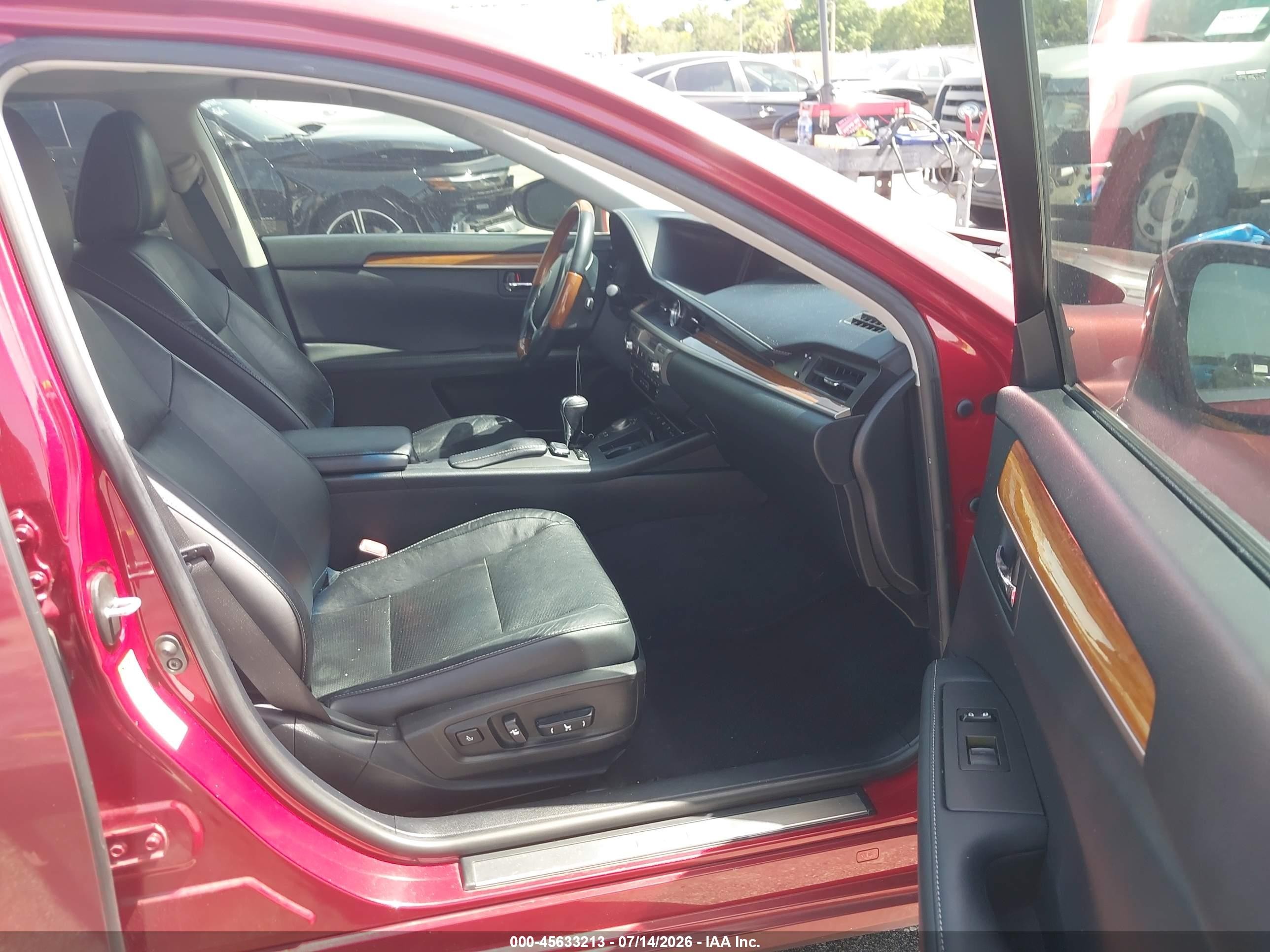 2015 Lexus Es 300h   Red vin: JTHBW1GGXF2086610