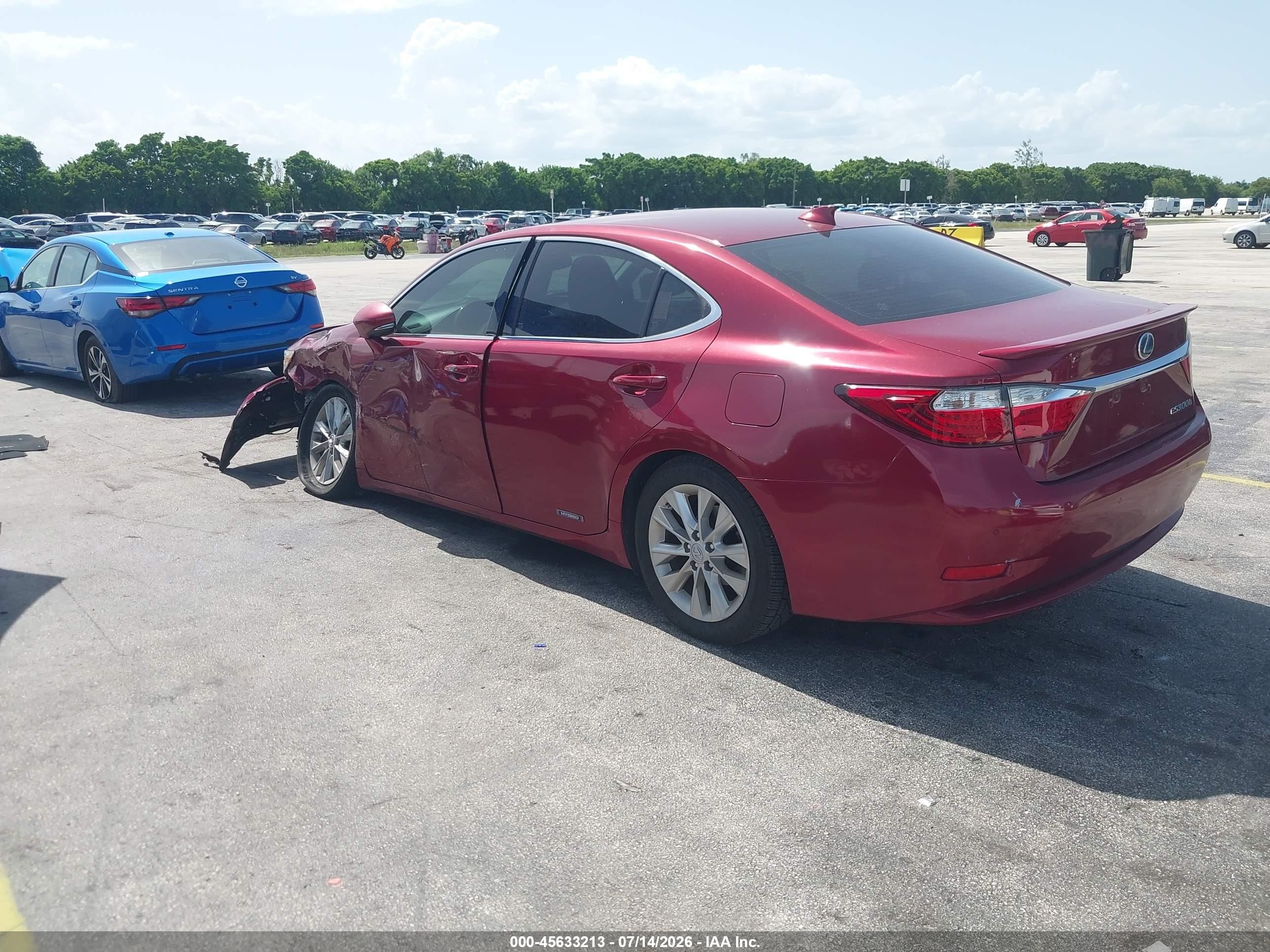 2015 Lexus Es 300h   Red vin: JTHBW1GGXF2086610