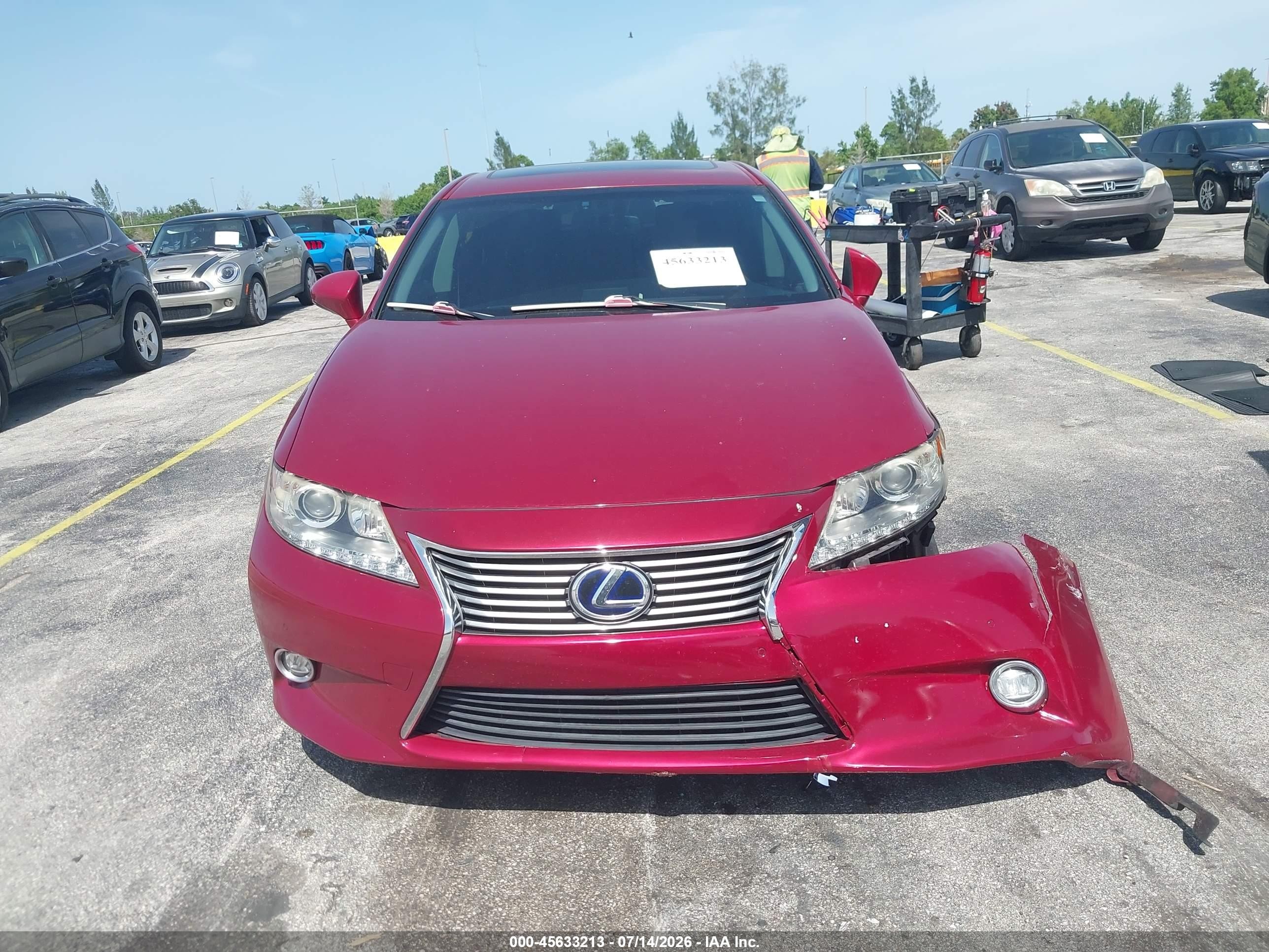 2015 Lexus Es 300h   Red vin: JTHBW1GGXF2086610