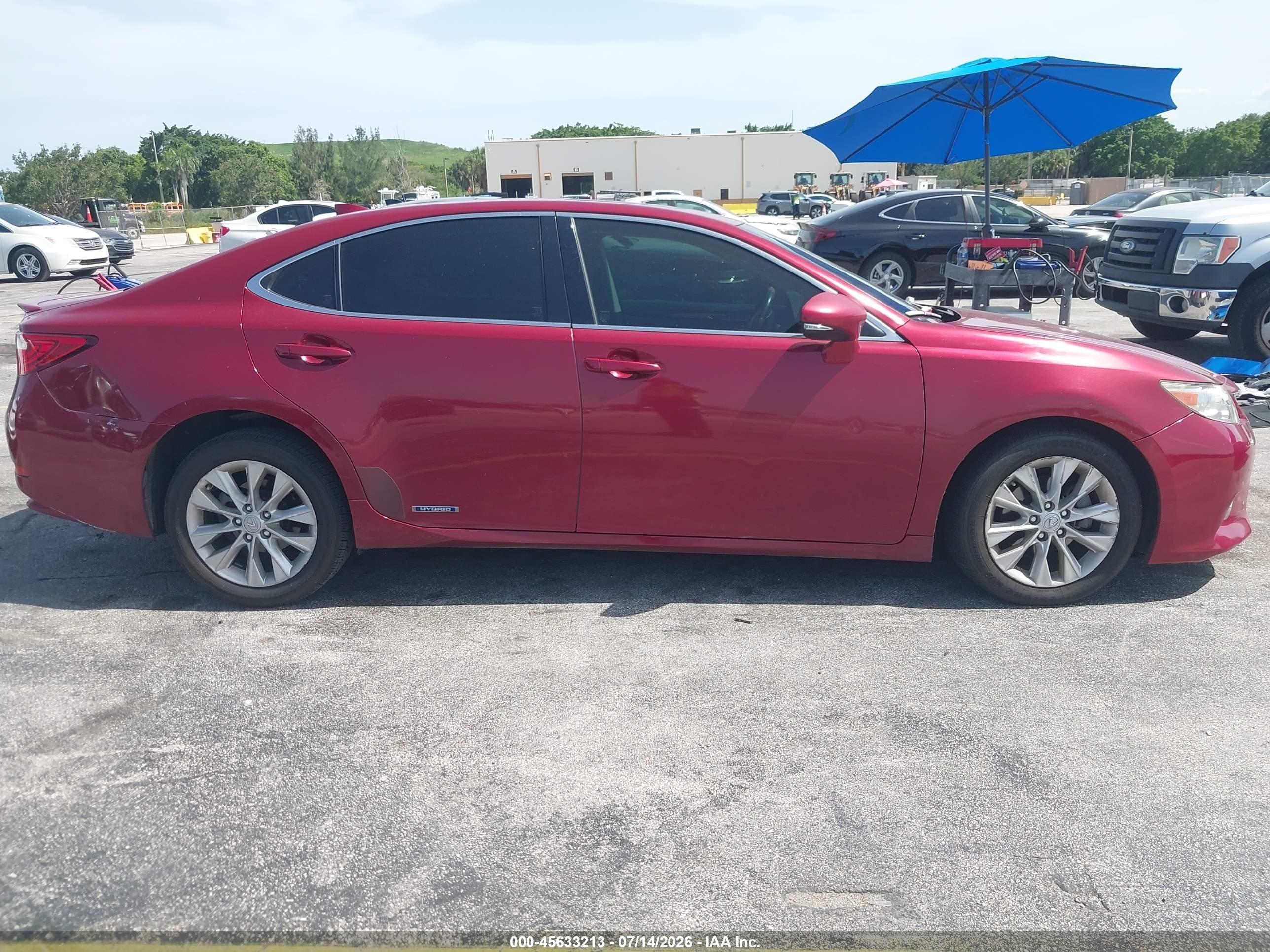 2015 Lexus Es 300h   Red vin: JTHBW1GGXF2086610
