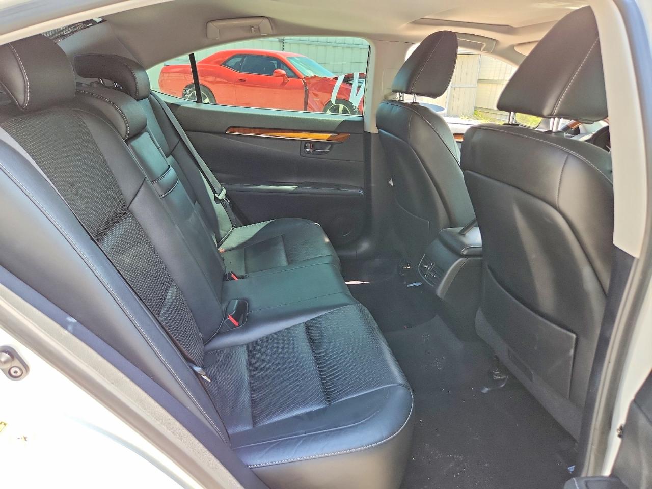 2015 Lexus Es 300h White vin: JTHBW1GGXF2089099