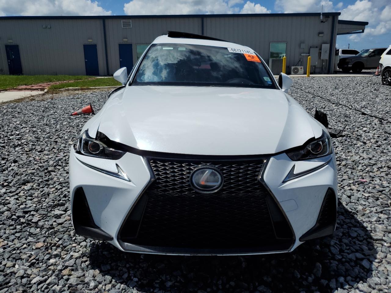 2018 Lexus Is 350 White vin: JTHBZ1D2XJ5032182