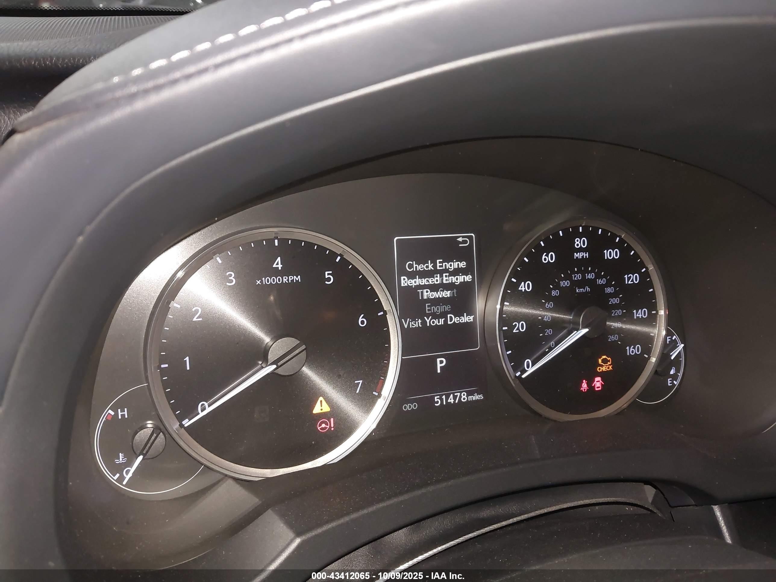 2018 Lexus Is 300   Белый vin: JTHC81D20J5029198