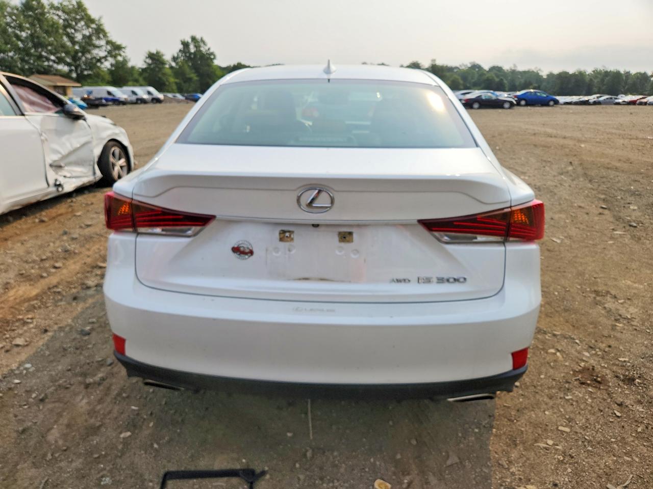 2018 Lexus Is 300 Белый vin: JTHC81D22J5030708