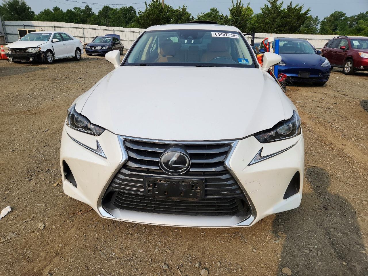 2018 Lexus Is 300 Белый vin: JTHC81D22J5030708