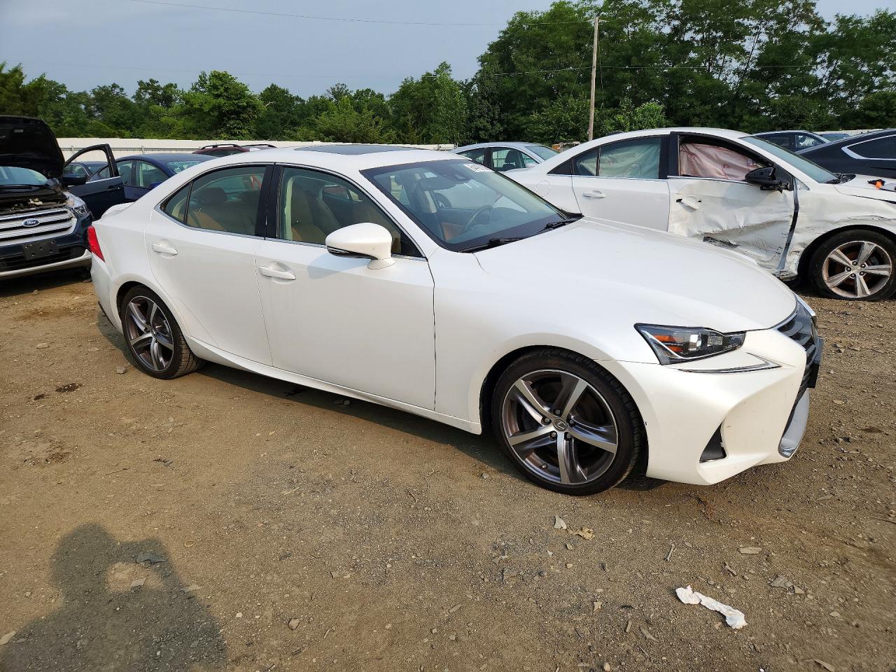 2018 Lexus Is 300 Белый vin: JTHC81D22J5030708