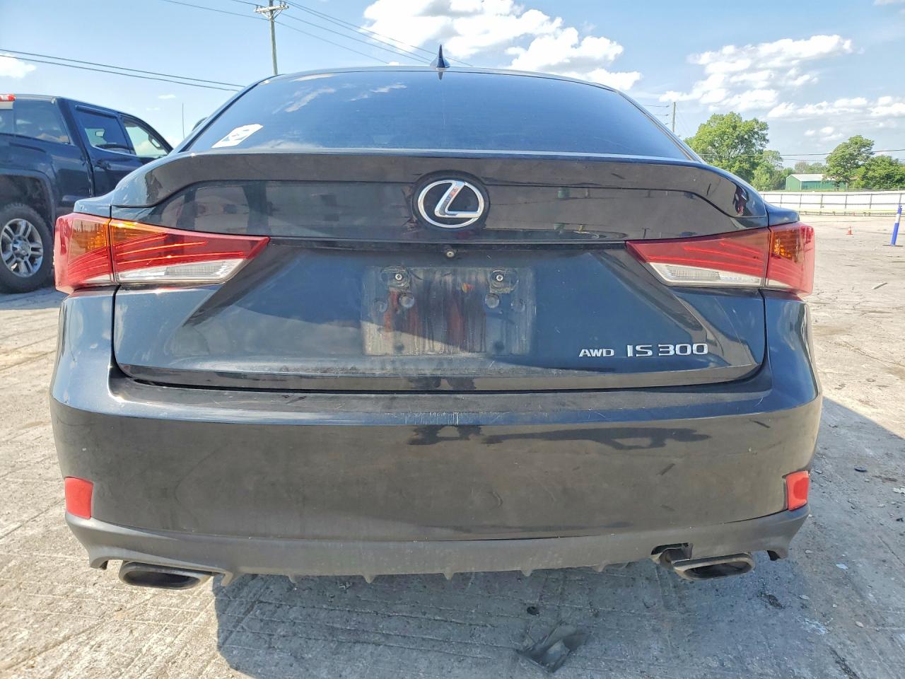 2018 Lexus Is 300 Черный vin: JTHC81D24J5028961
