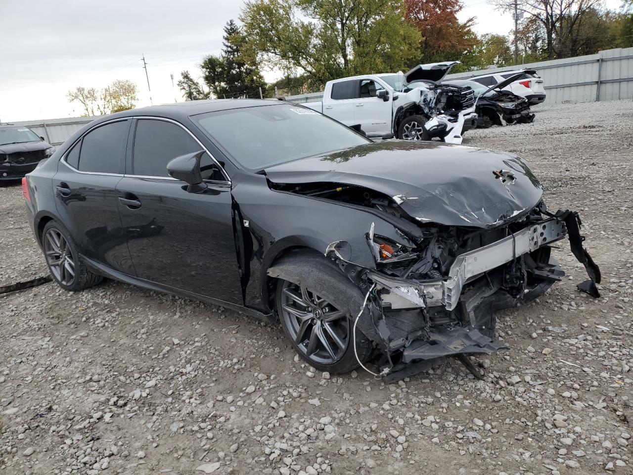 2018 Lexus Is 300 Черный vin: JTHC81D25J5026667