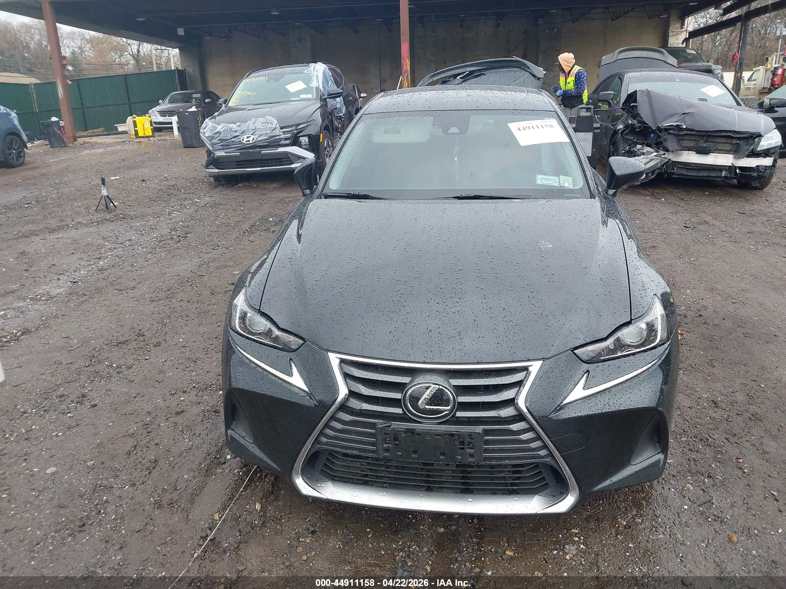 2019 Lexus Is 300   Black vin: JTHC81D25K5040277