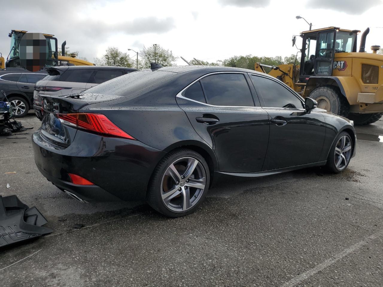 2018 Lexus Is 300 Черный vin: JTHC81D27J5026847