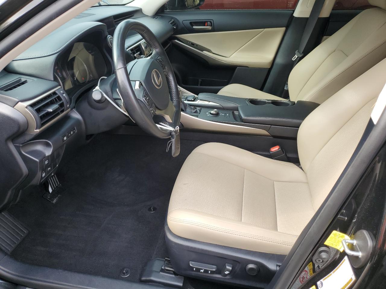 2018 Lexus Is 300 Черный vin: JTHC81D27J5026847