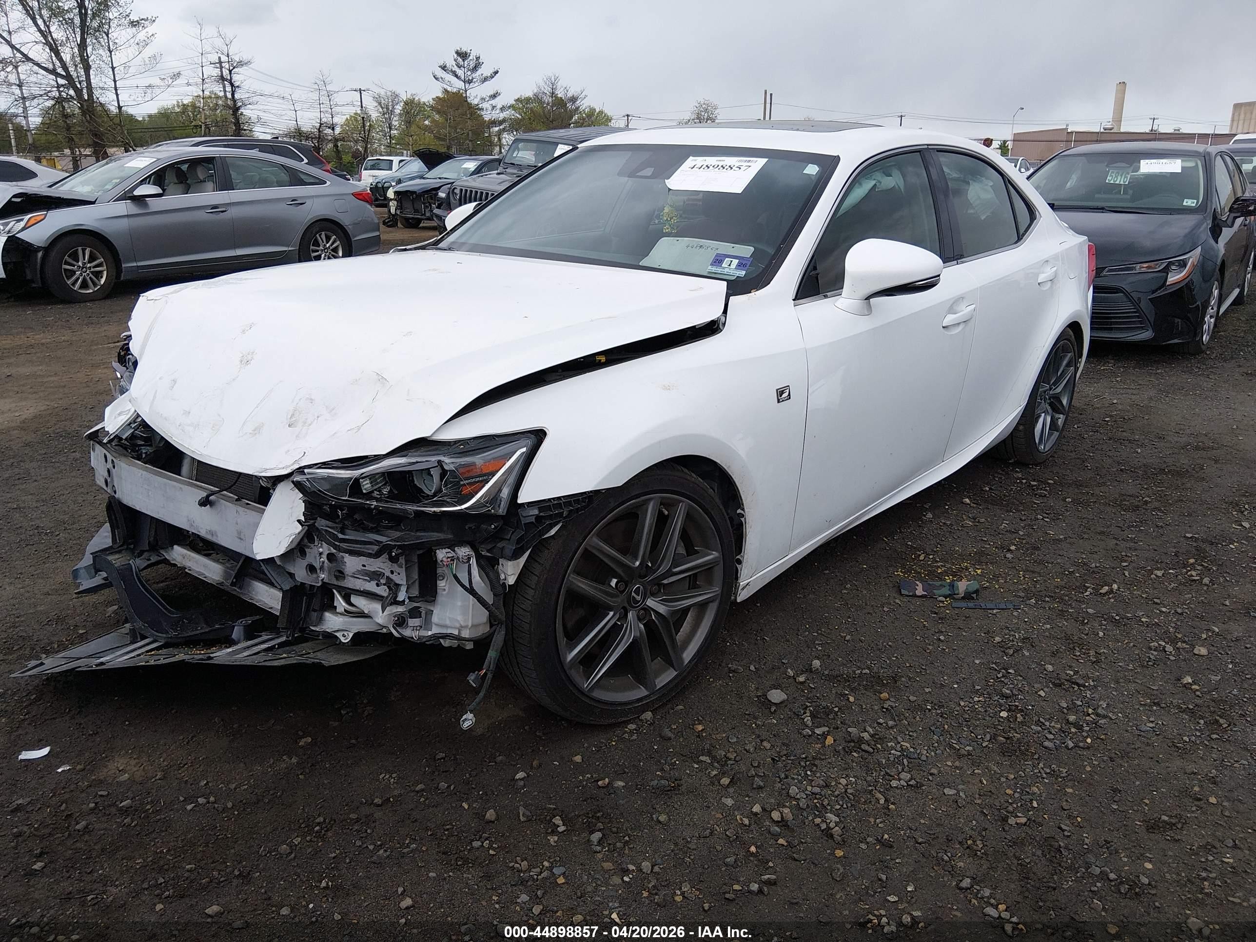 2019 Lexus Is 300   White vin: JTHC81D29K5035423
