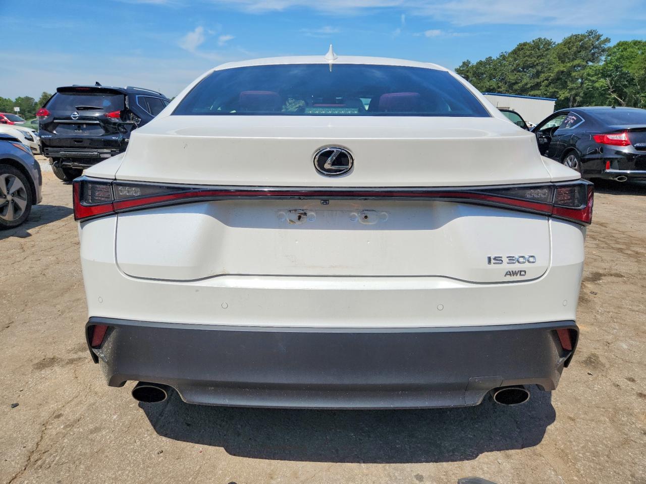 2022 Lexus Is 300 White vin: JTHC81F2XN5049719