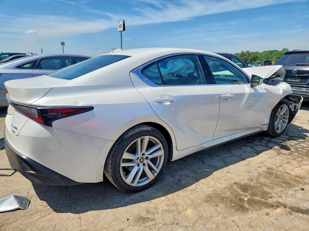 2022 Lexus Is 300 White vin: JTHC81F2XN5049719