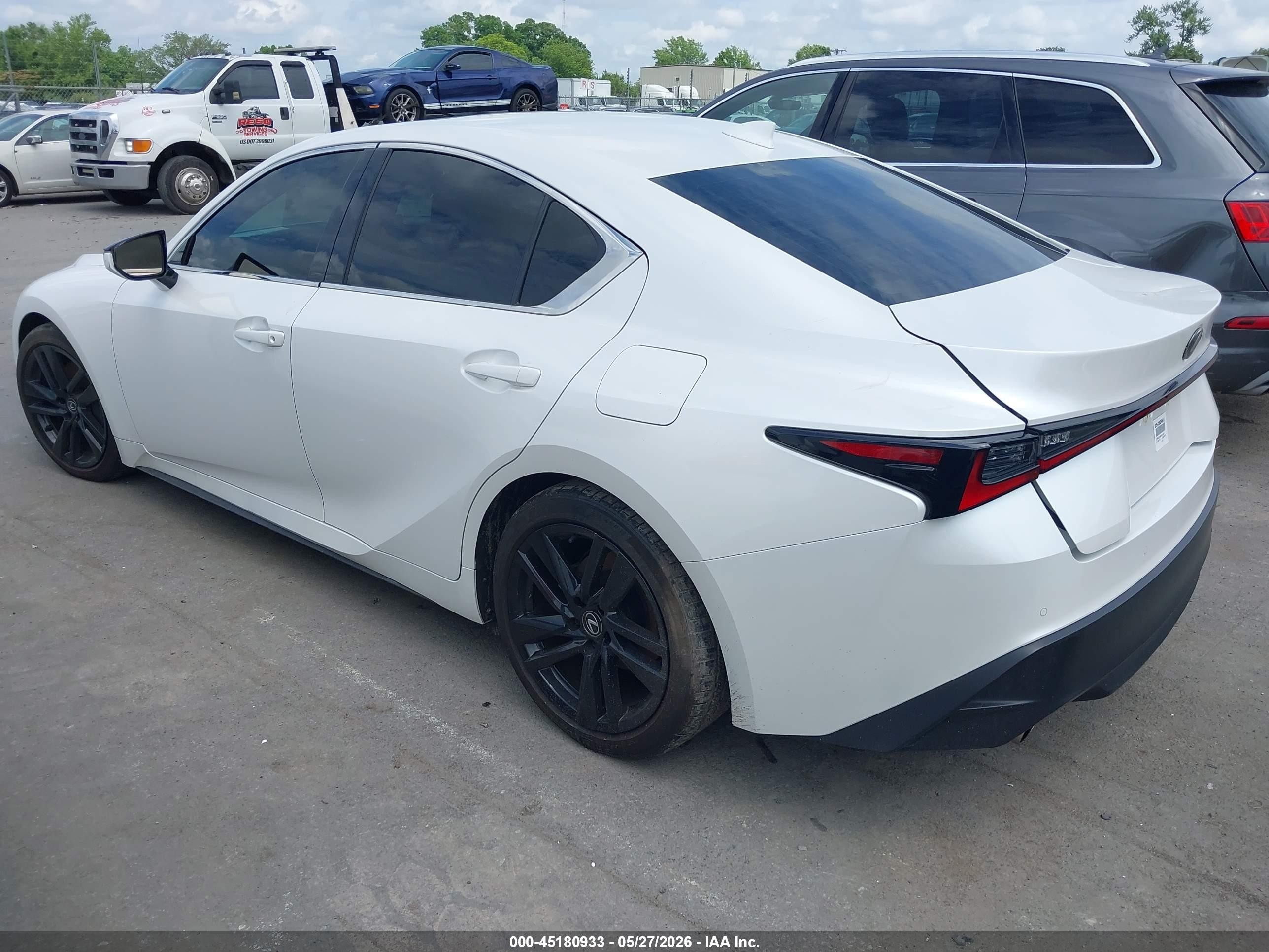 2024 Lexus Is 300   White vin: JTHCA1D28R5131350