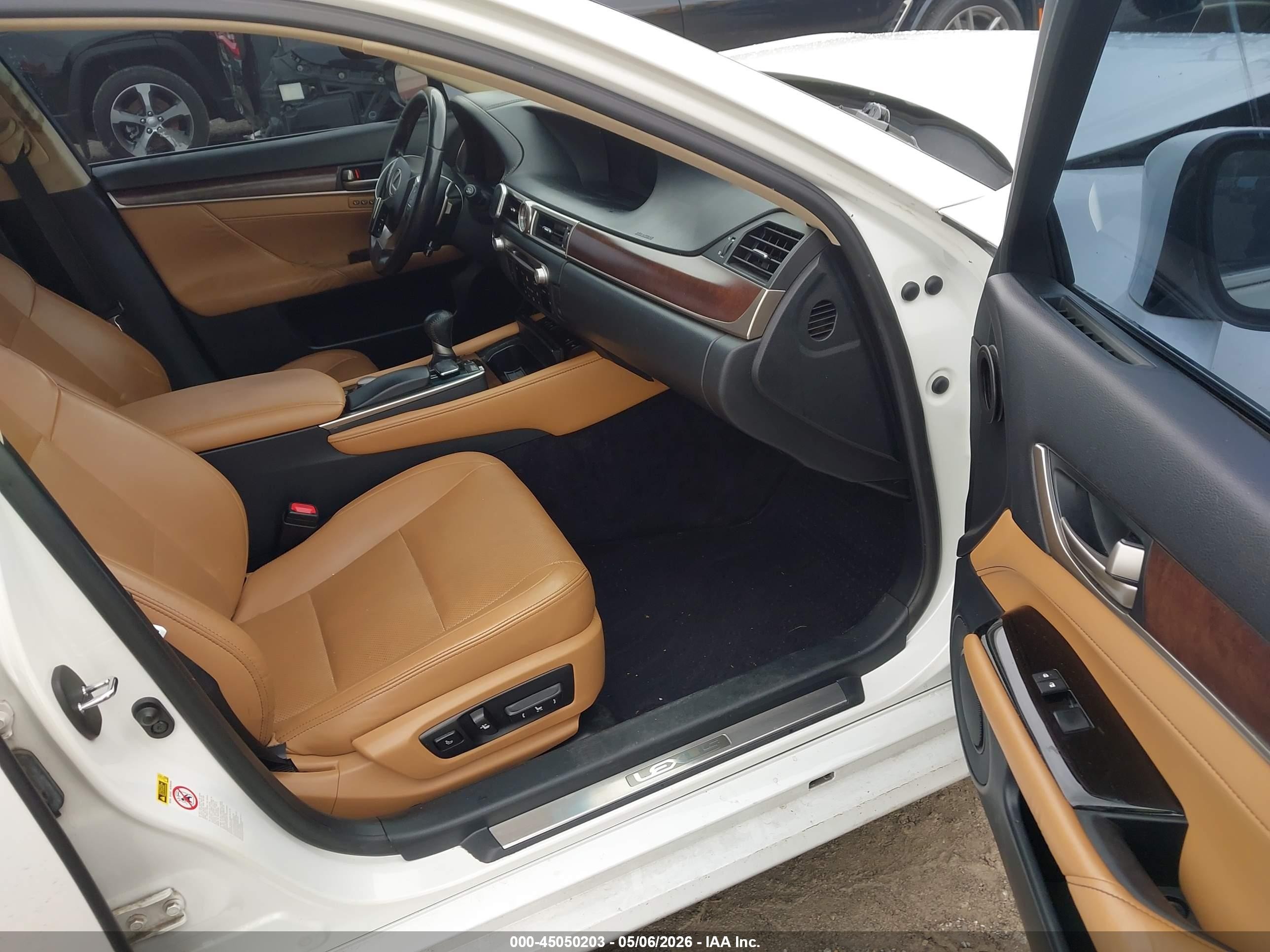 2013 Lexus Gs 350   White vin: JTHCE1BL0D5017173