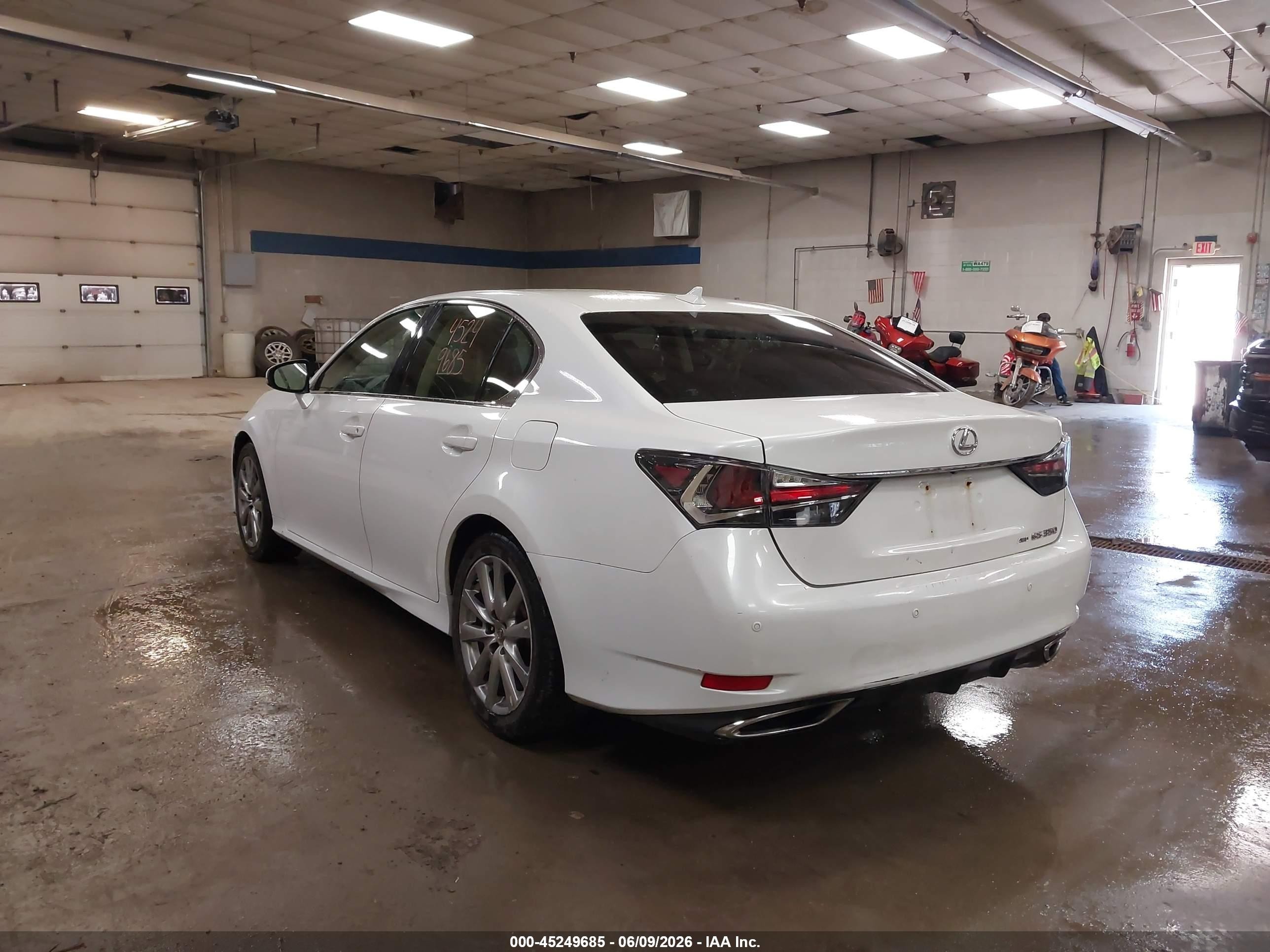 2013 Lexus Gs 350   White vin: JTHCE1BL8D5003036