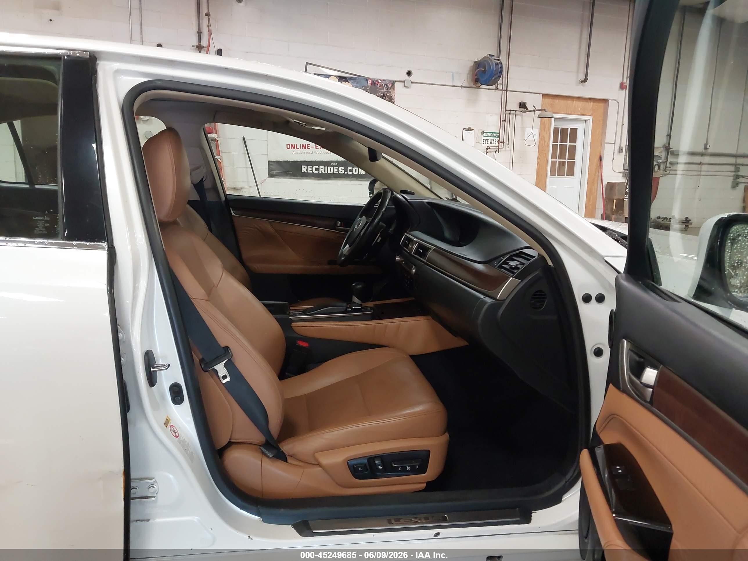 2013 Lexus Gs 350   White vin: JTHCE1BL8D5003036