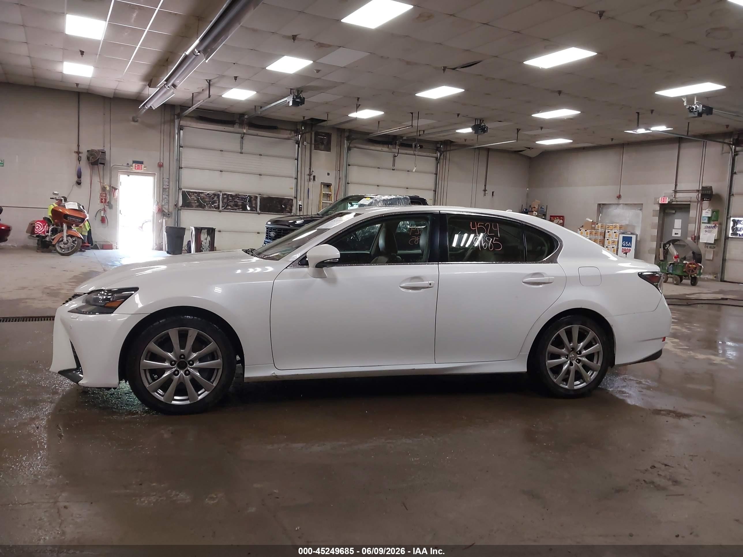 2013 Lexus Gs 350   White vin: JTHCE1BL8D5003036