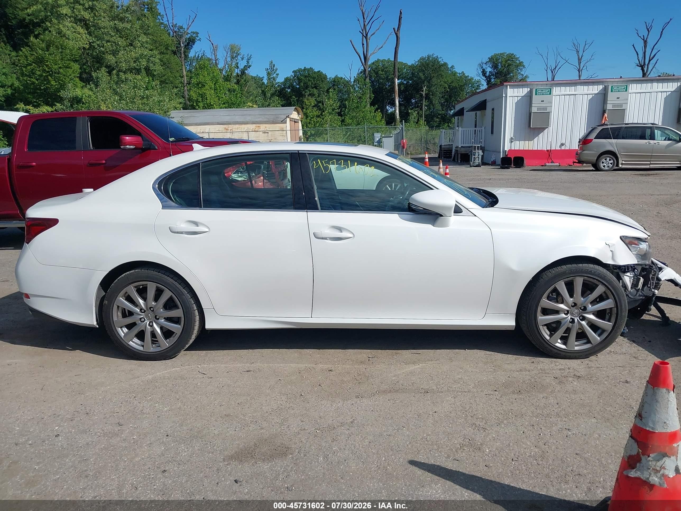 2013 Lexus Gs 350   Белый vin: JTHCE1BL8D5012223