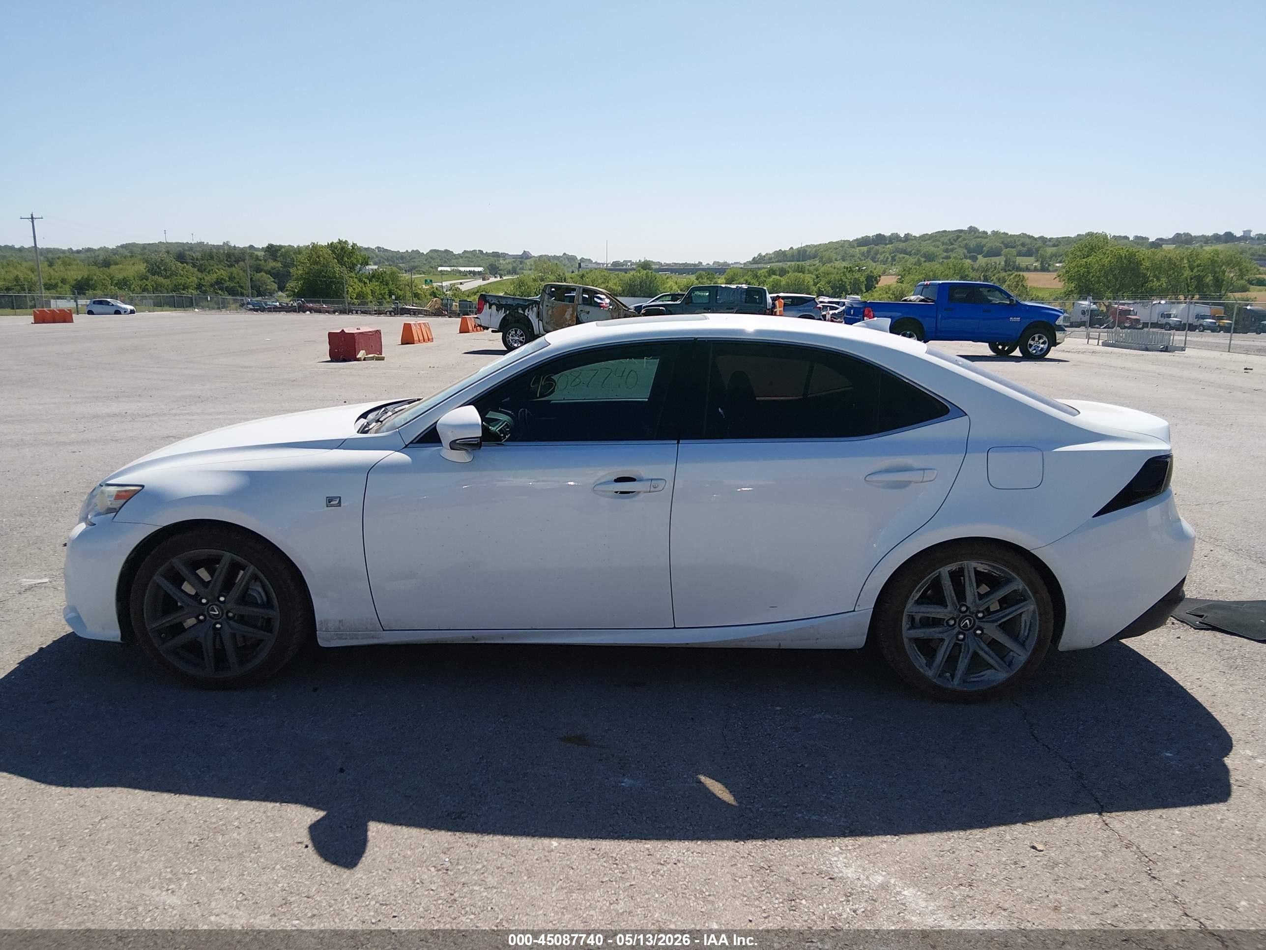 2014 Lexus Is 350   White vin: JTHCE1D27E5002384