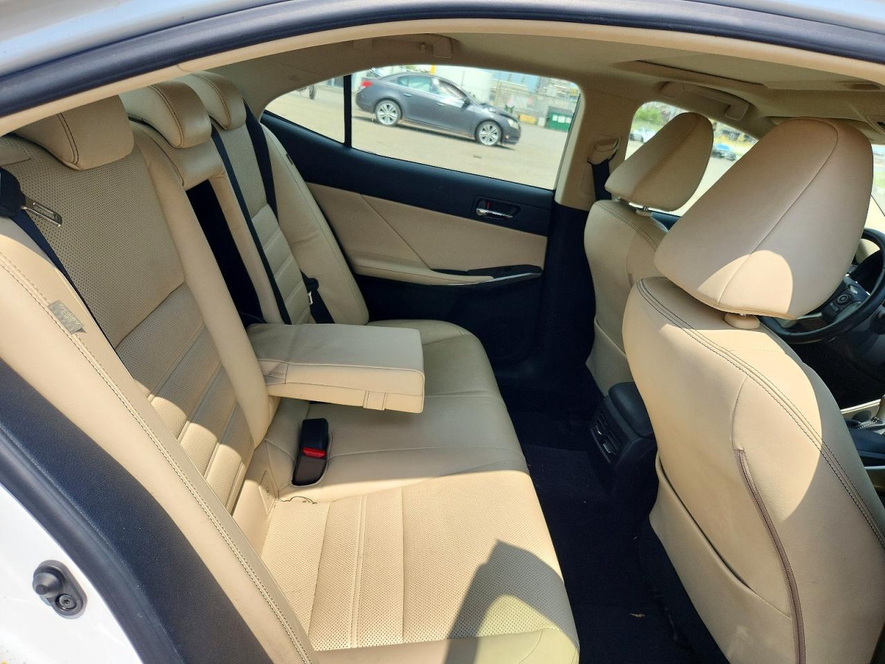 2014 Lexus Is 350 White vin: JTHCE1D28E5000899