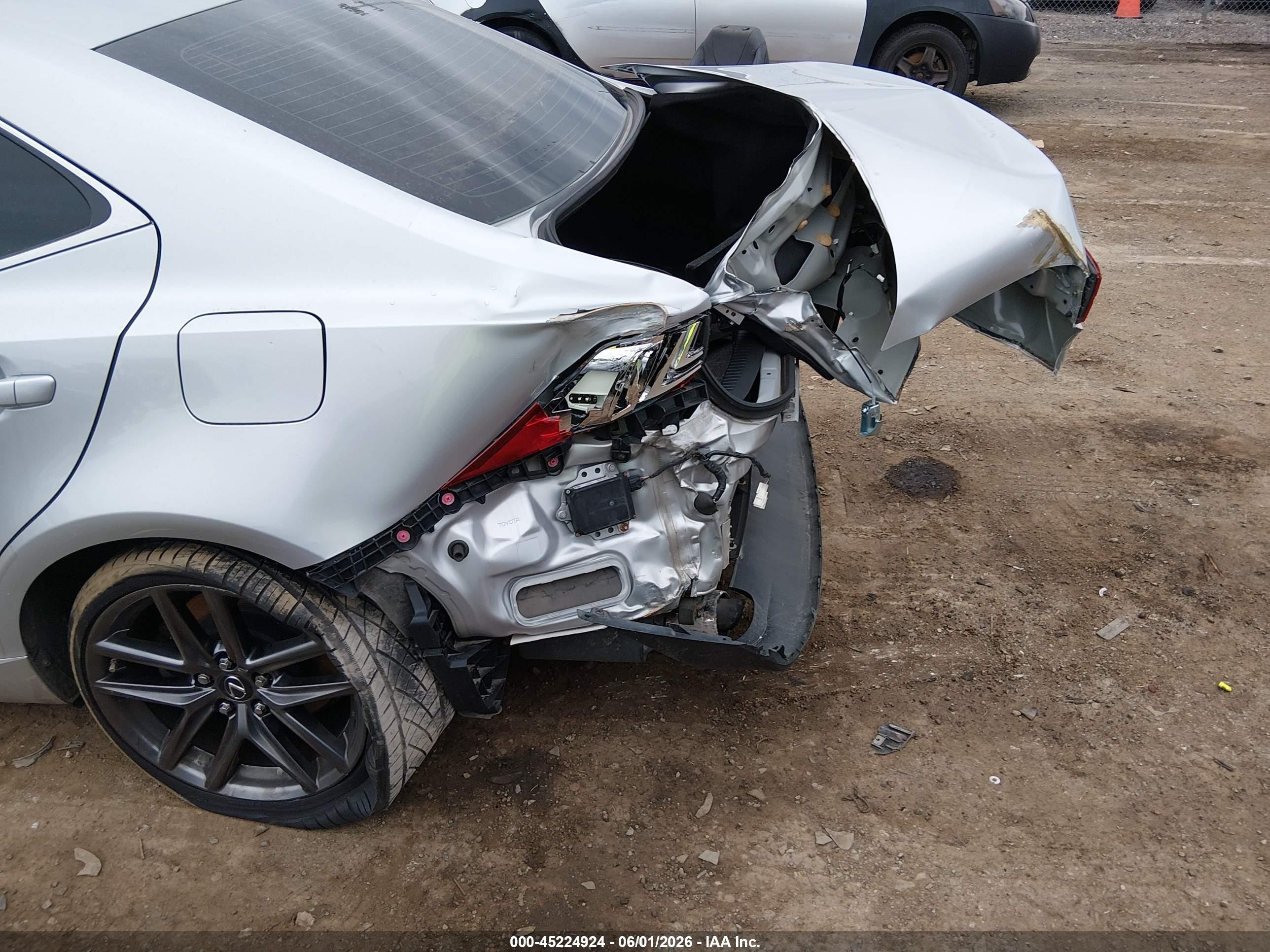 2014 Lexus Is 350   Серебряный vin: JTHCE1D28E5003978
