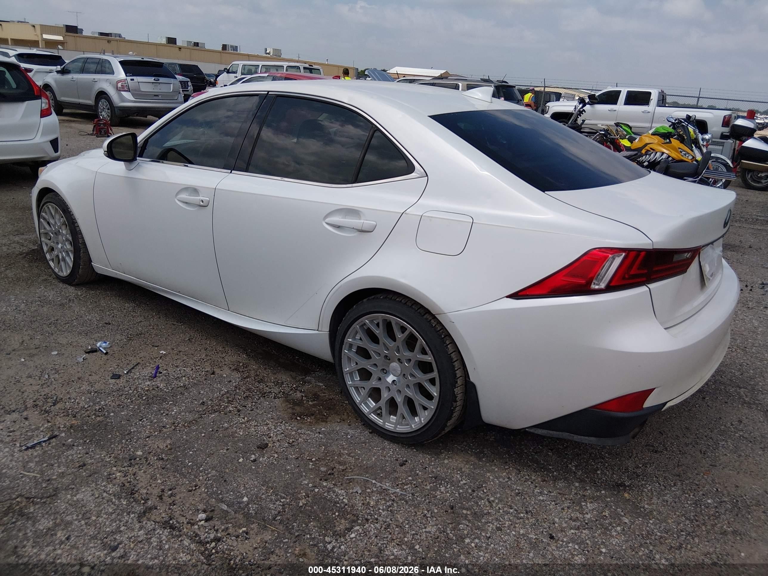 2014 Lexus Is 350   White vin: JTHCE1D29E5000457