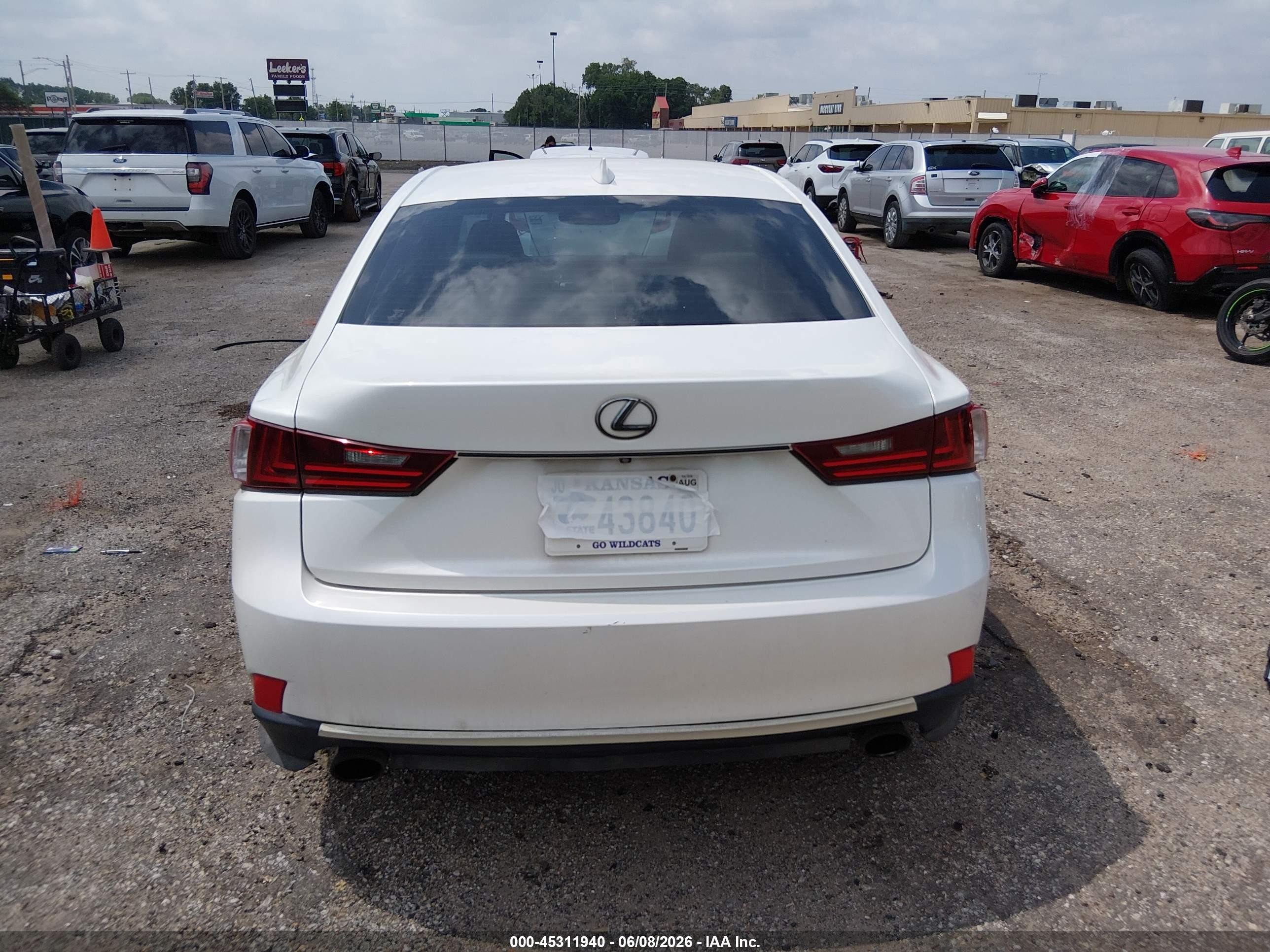 2014 Lexus Is 350   White vin: JTHCE1D29E5000457