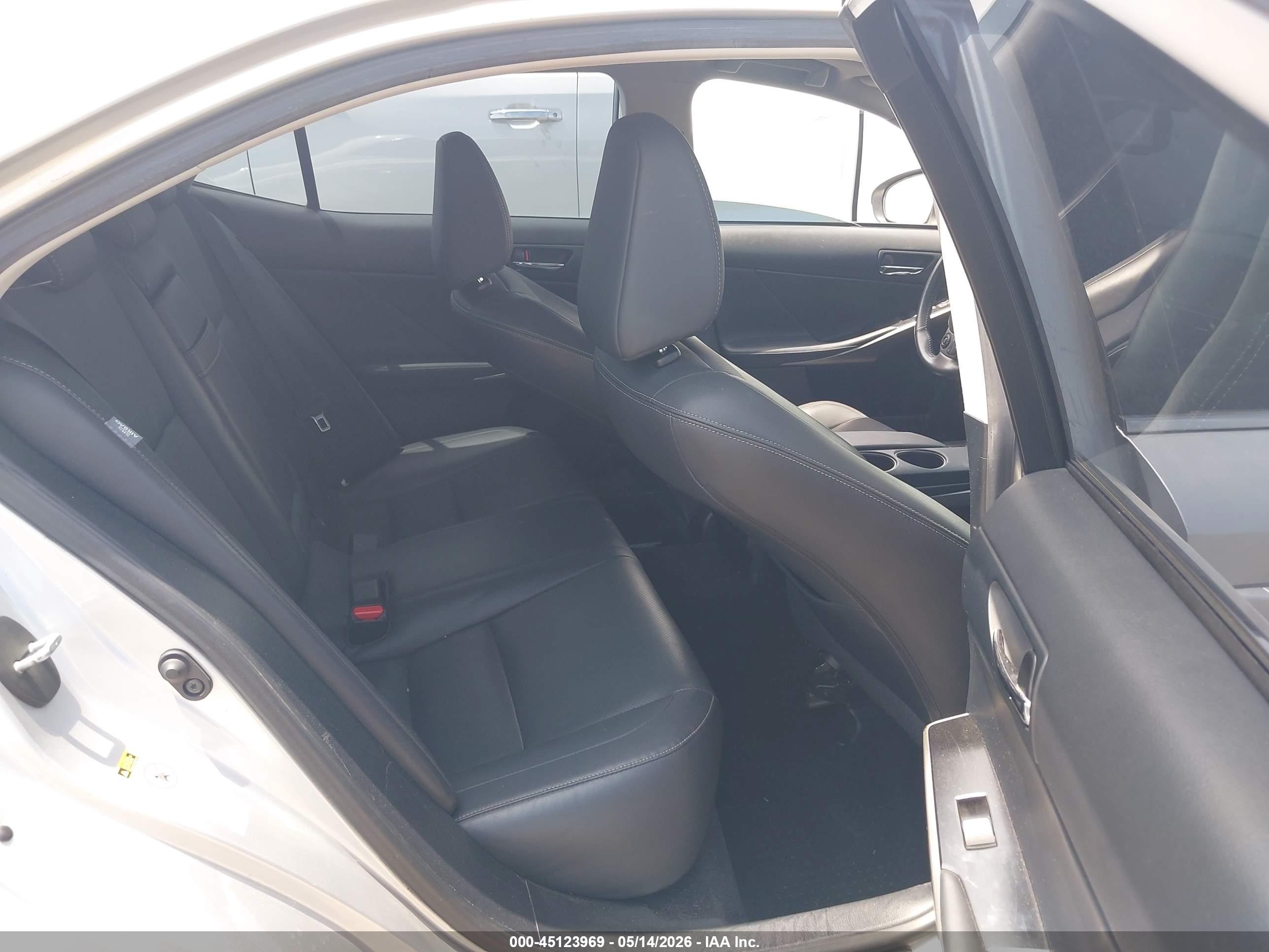 2014 Lexus Is 350   Silver vin: JTHCE1D29E5001558