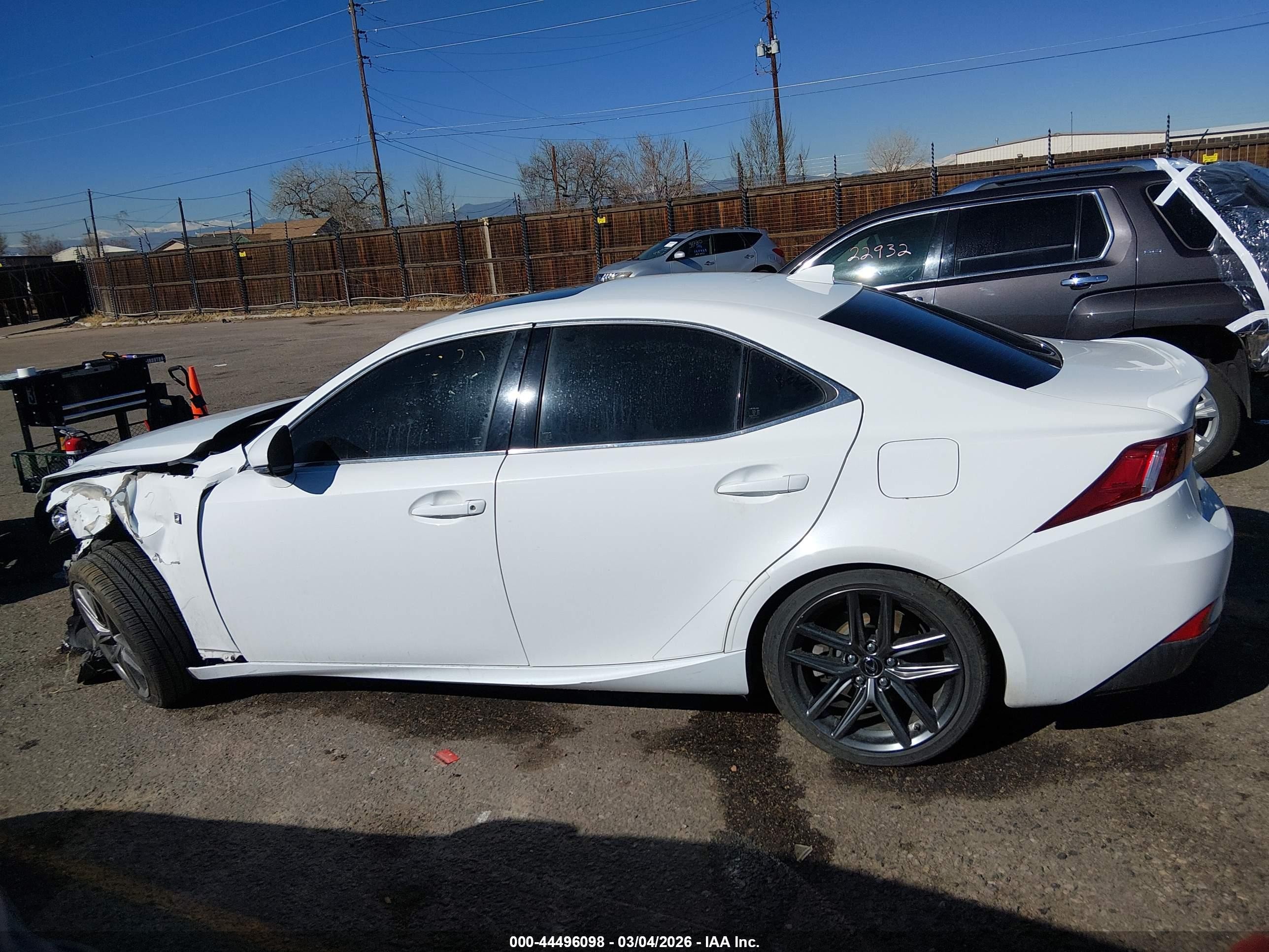 2015 Lexus Is 350   White vin: JTHCE1D2XF5009976
