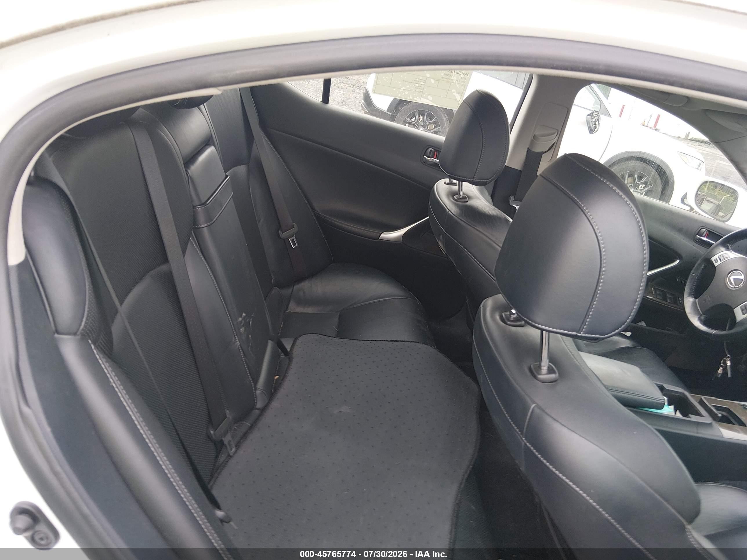 2012 Lexus Is 350   White vin: JTHCE5C21C5002726