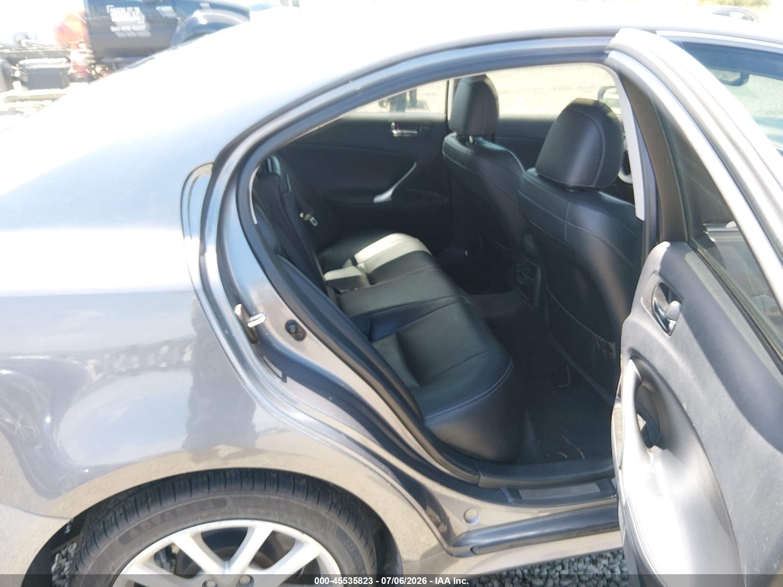 2012 Lexus Is 350   Black vin: JTHCE5C22C5002590