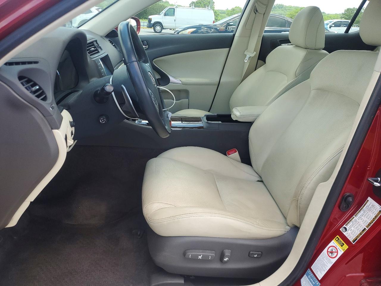 2011 Lexus Is 350 Red vin: JTHCE5C23B5000975