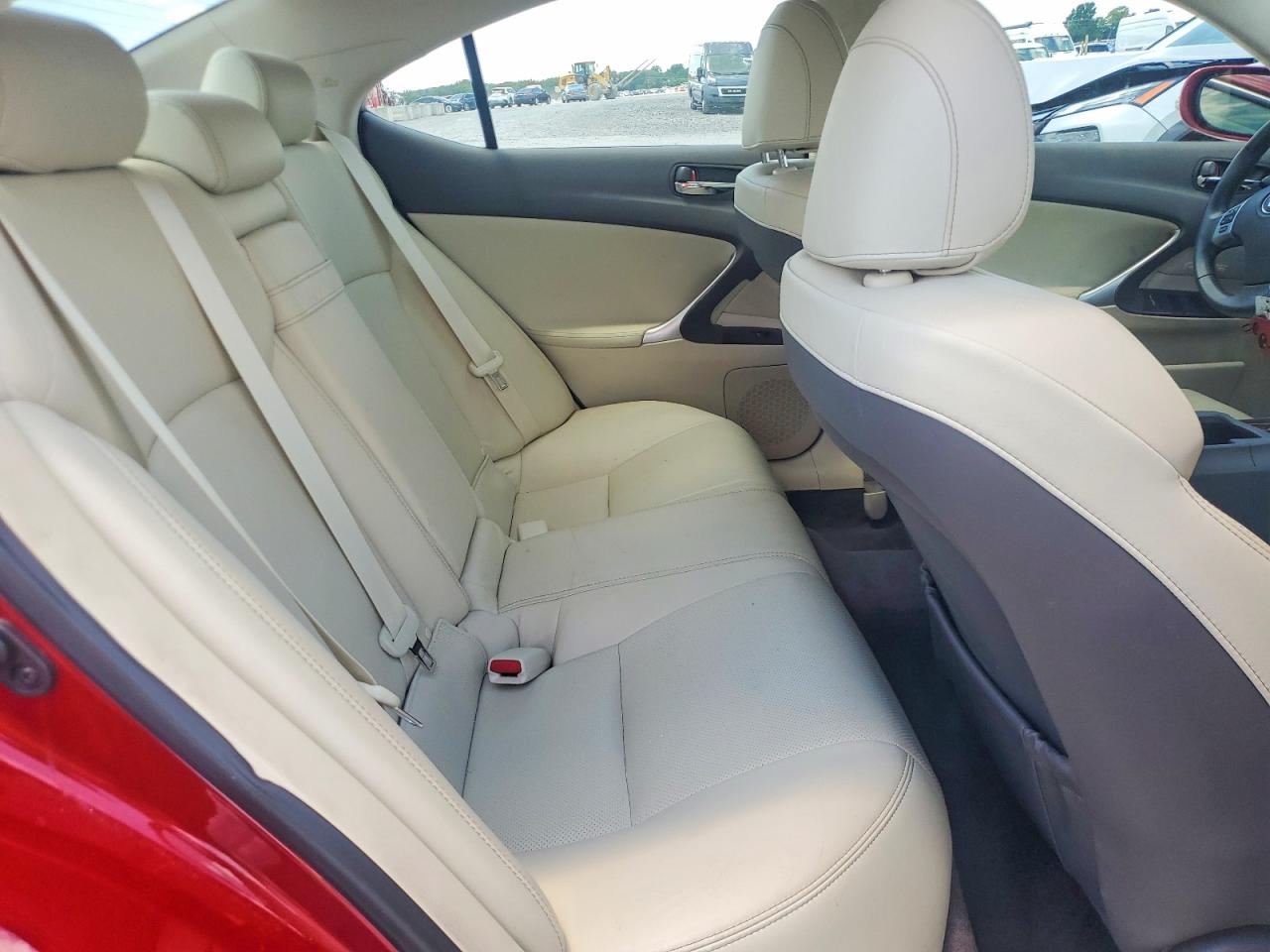 2011 Lexus Is 350 Red vin: JTHCE5C23B5000975