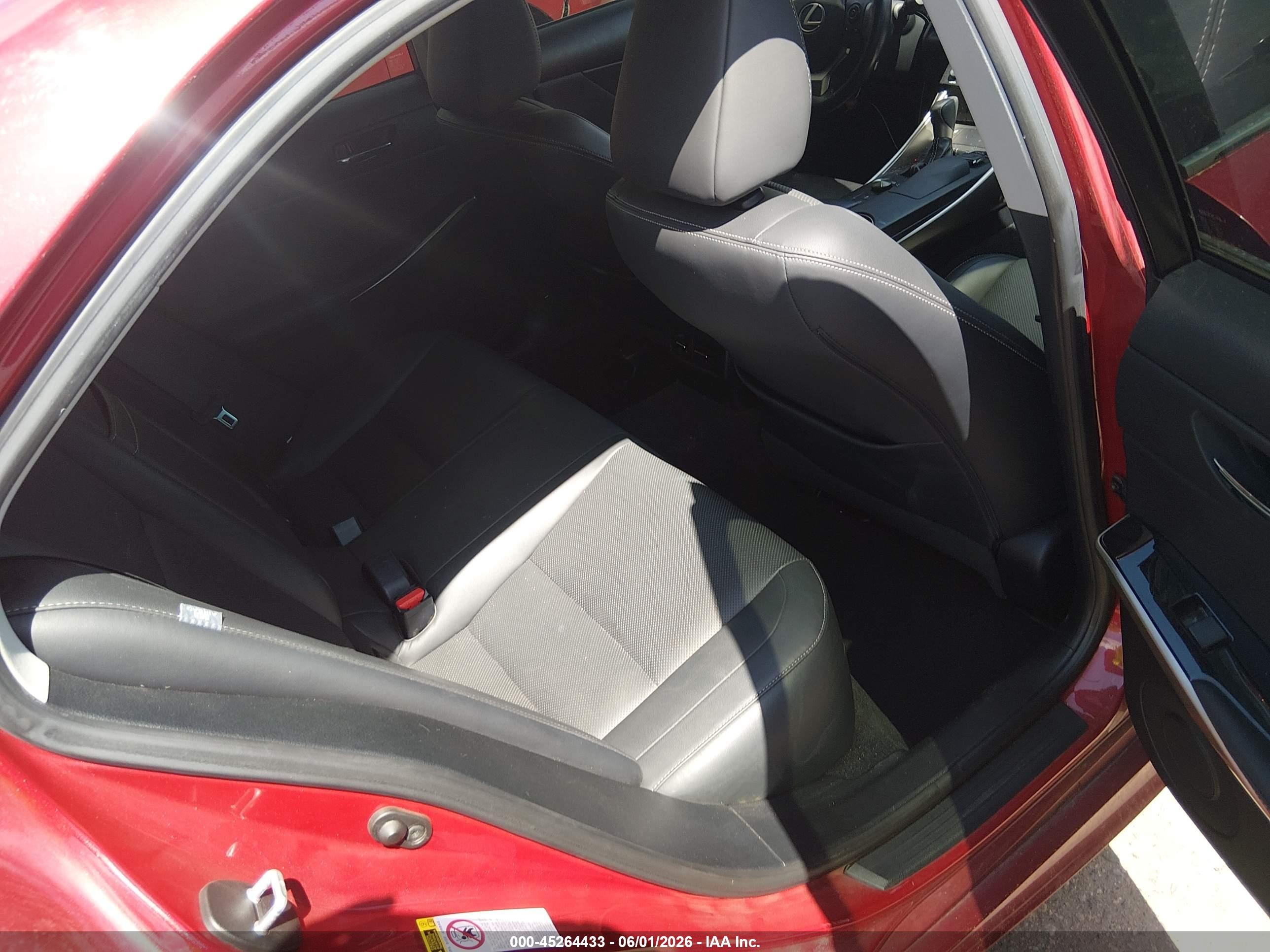 2015 Lexus Is 250   Red vin: JTHCF1D20F5020711