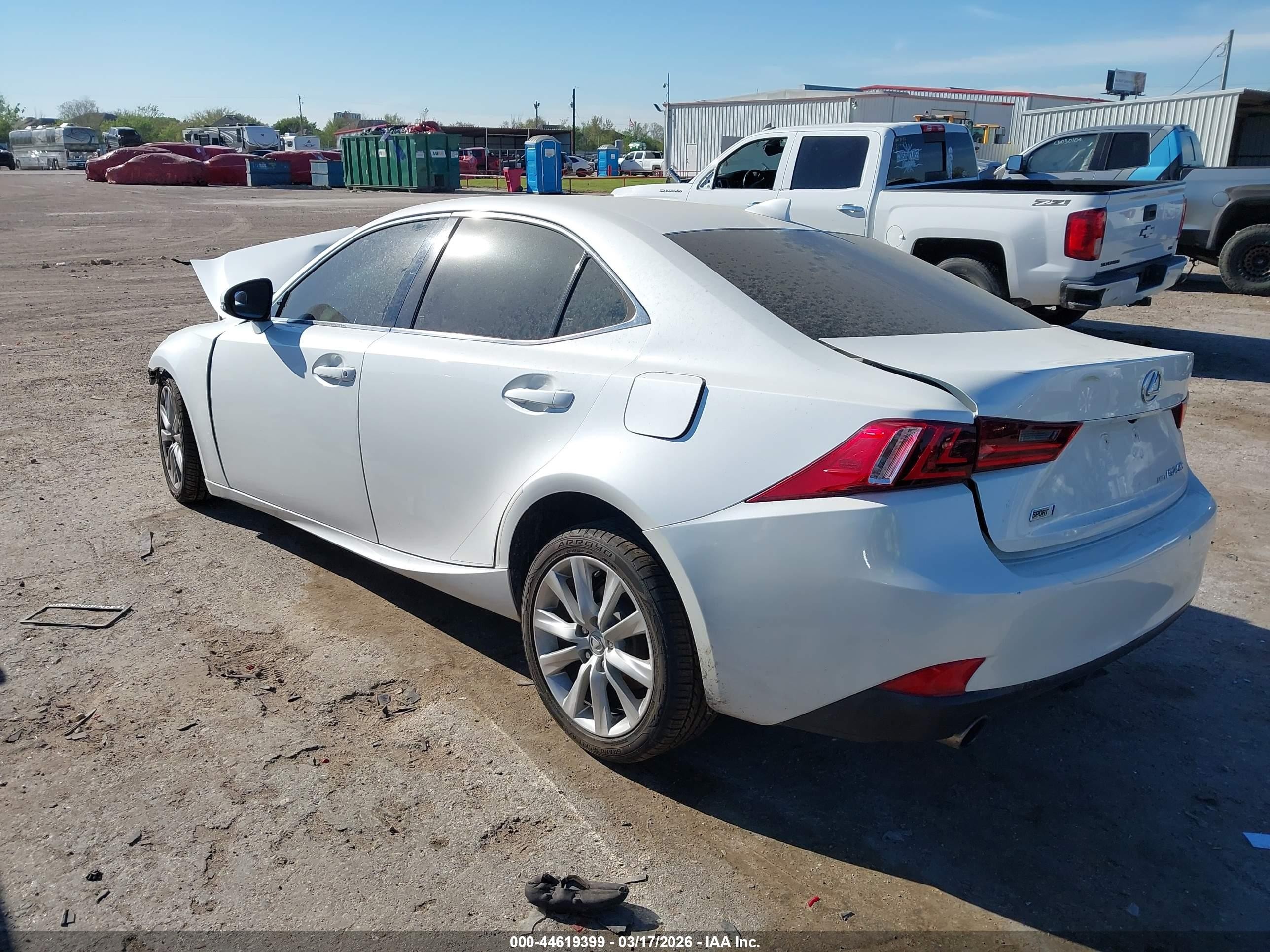 2015 Lexus Is 250   Белый vin: JTHCF1D20F5029280