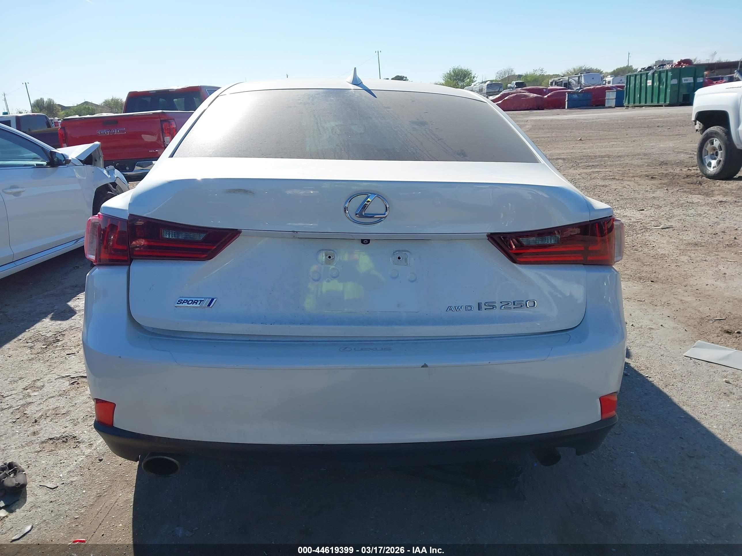 2015 Lexus Is 250   Белый vin: JTHCF1D20F5029280