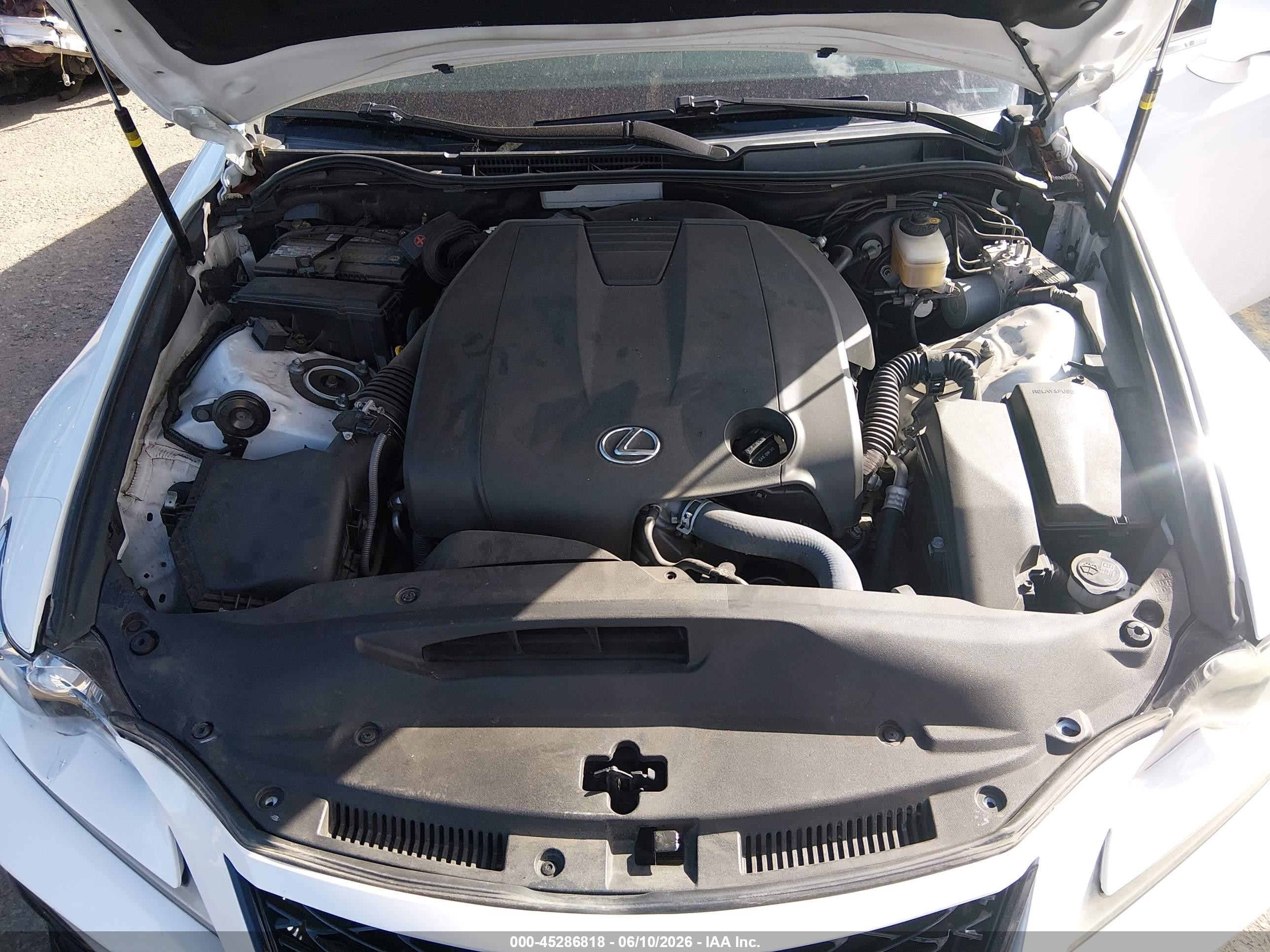 2014 Lexus Is 250   White vin: JTHCF1D21E5009585