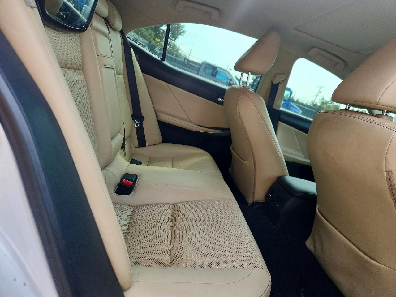 2014 Lexus Is 250 White vin: JTHCF1D21E5014740