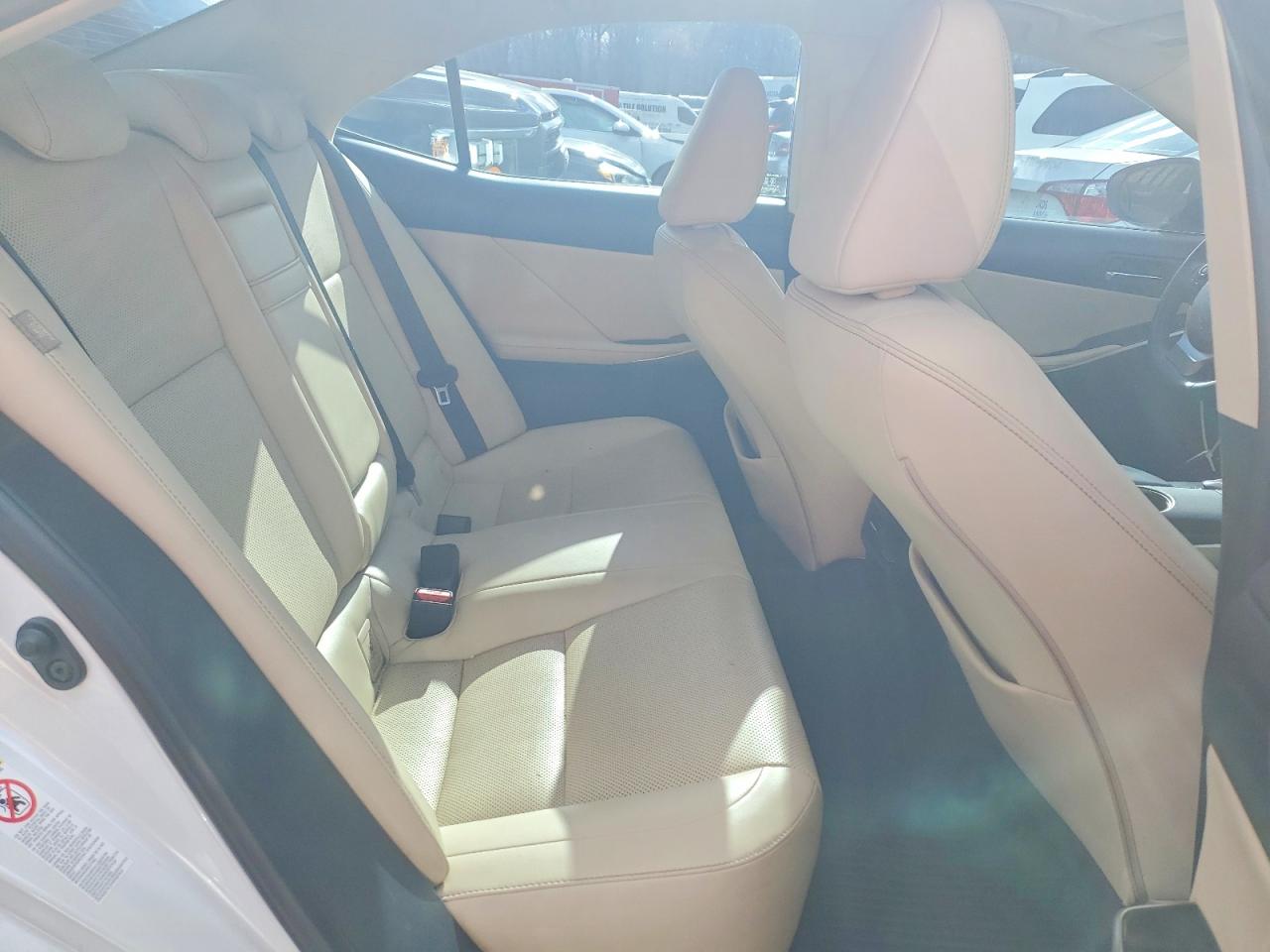 2015 Lexus Is 250 Base Белый vin: JTHCF1D21F5016814