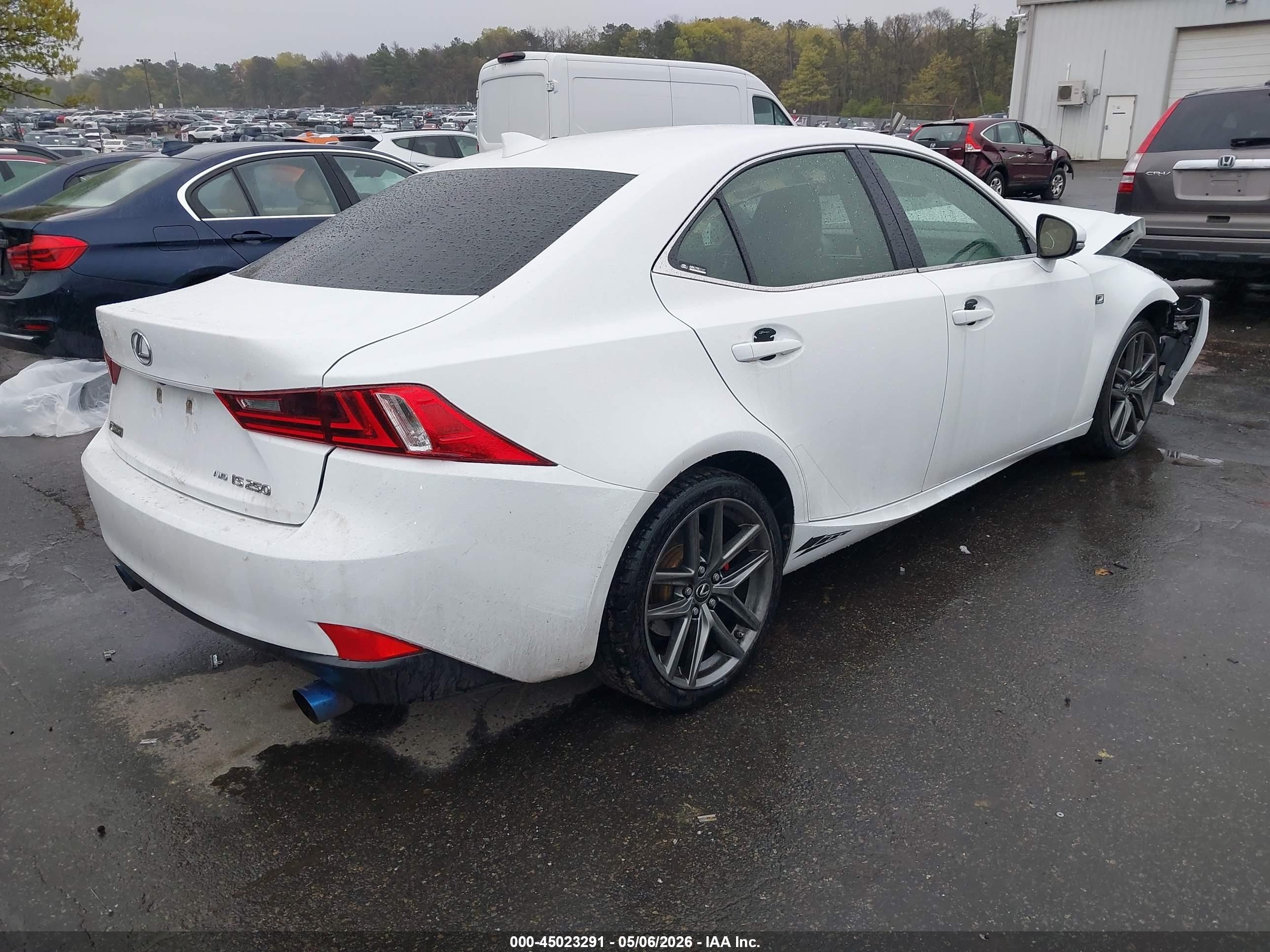 2015 Lexus Is 250   White vin: JTHCF1D21F5023388