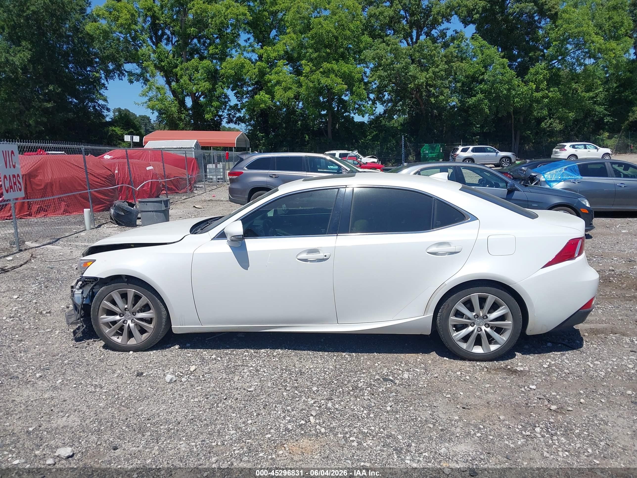 2015 Lexus Is 250   White vin: JTHCF1D21F5026727