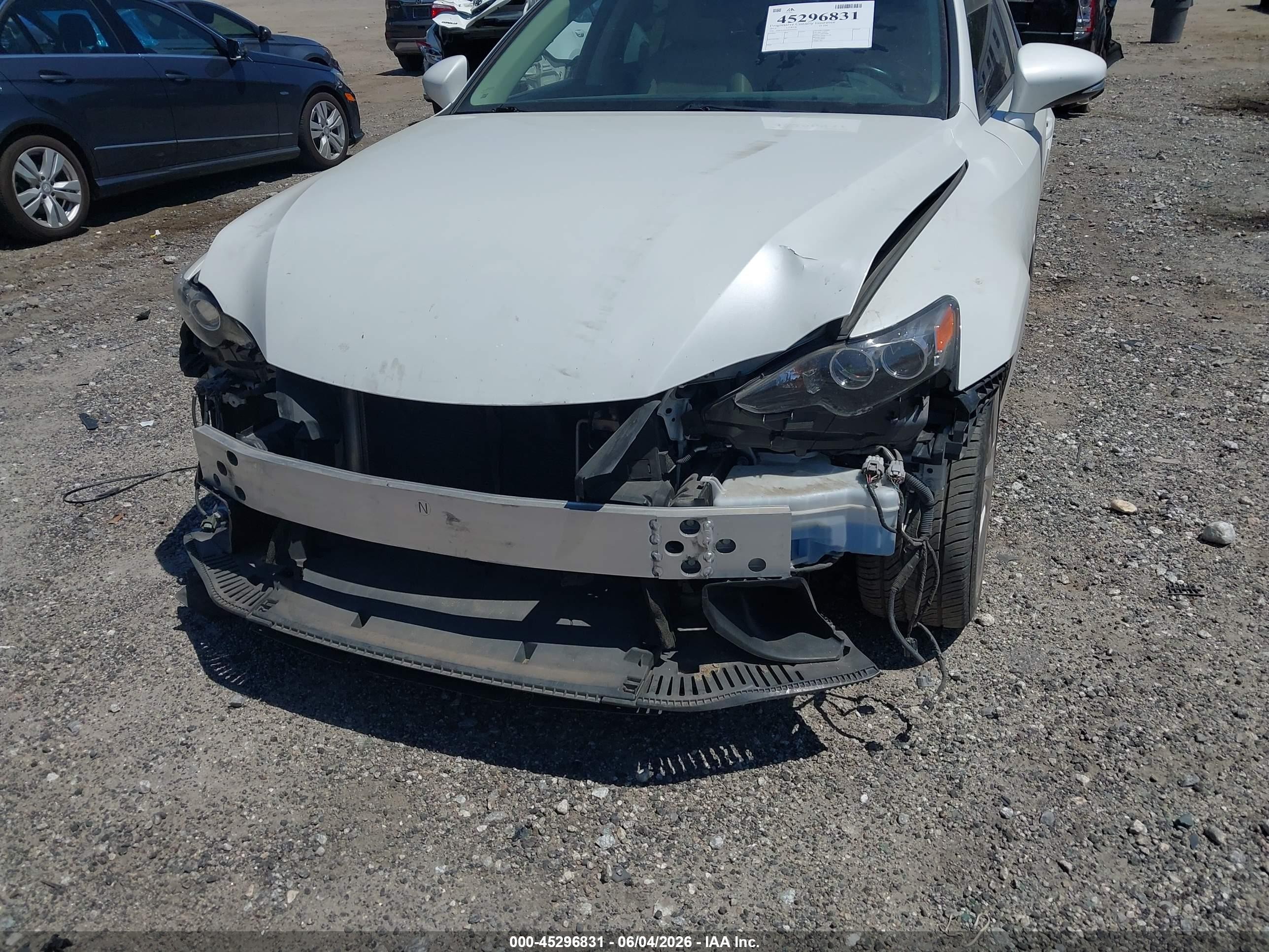 2015 Lexus Is 250   White vin: JTHCF1D21F5026727