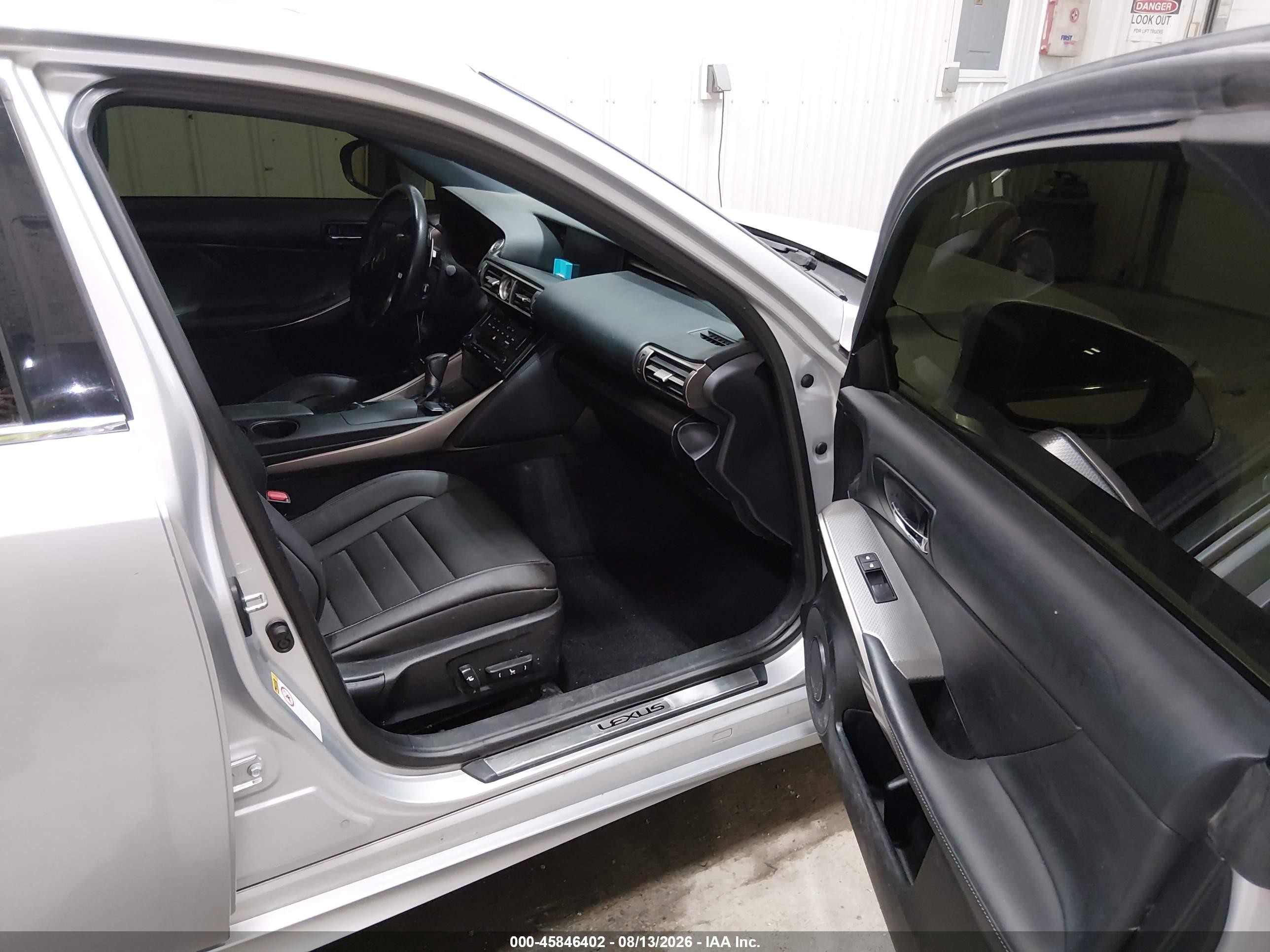 2014 Lexus Is 250   Серебряный vin: JTHCF1D22E5001771