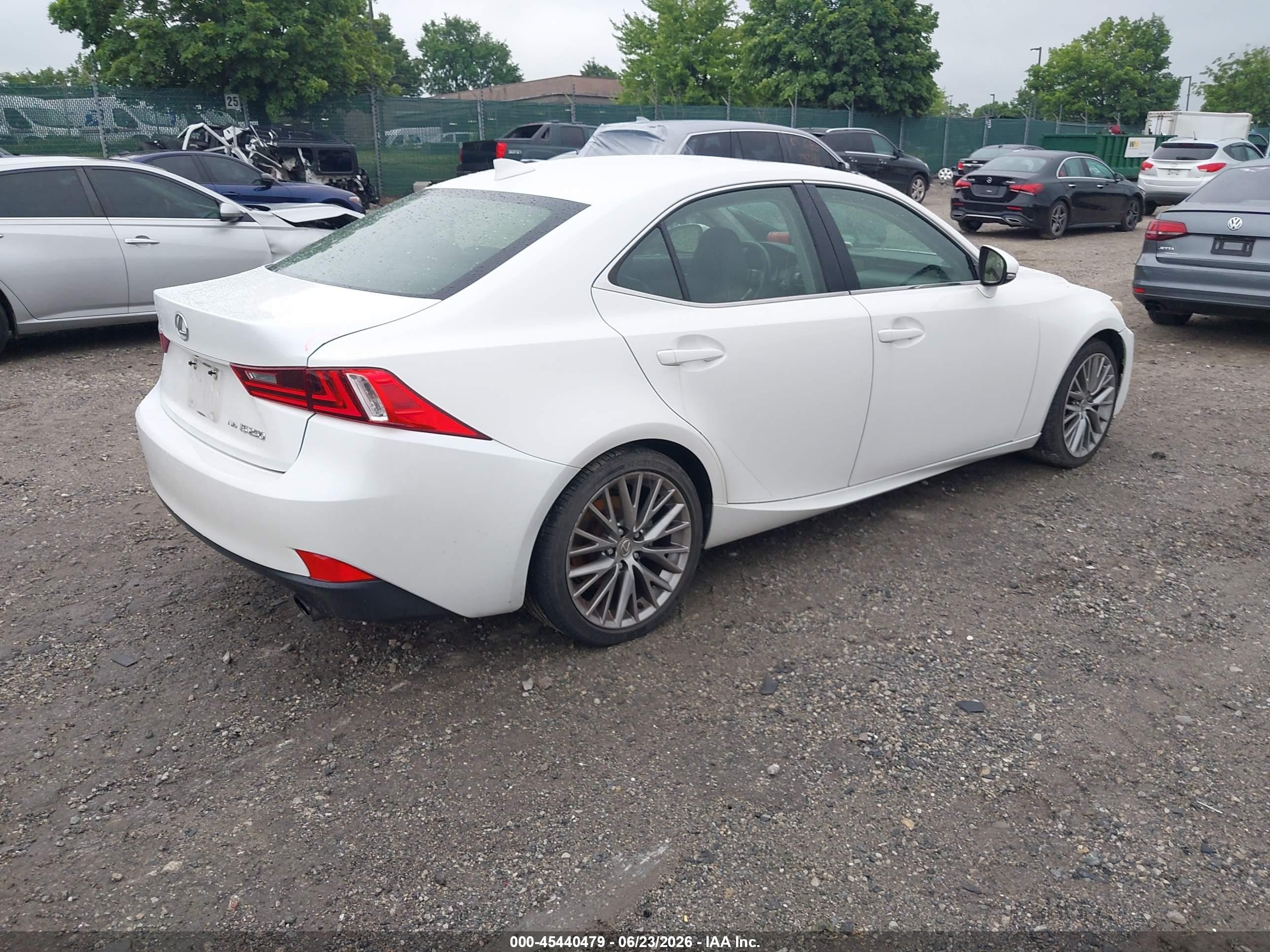 2014 Lexus Is 250   White vin: JTHCF1D22E5004332