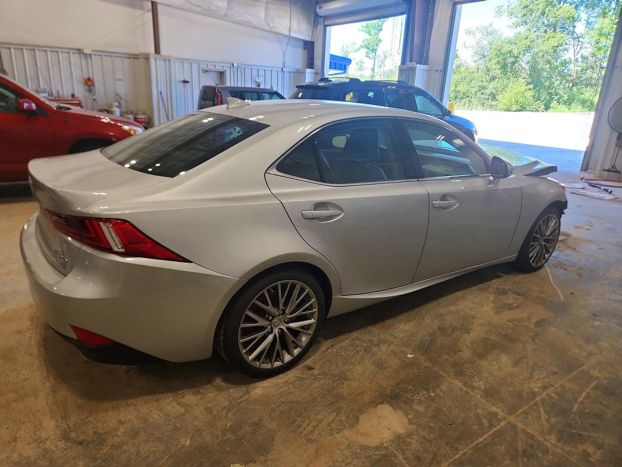 2015 Lexus Is 250 Silver vin: JTHCF1D23F5028513